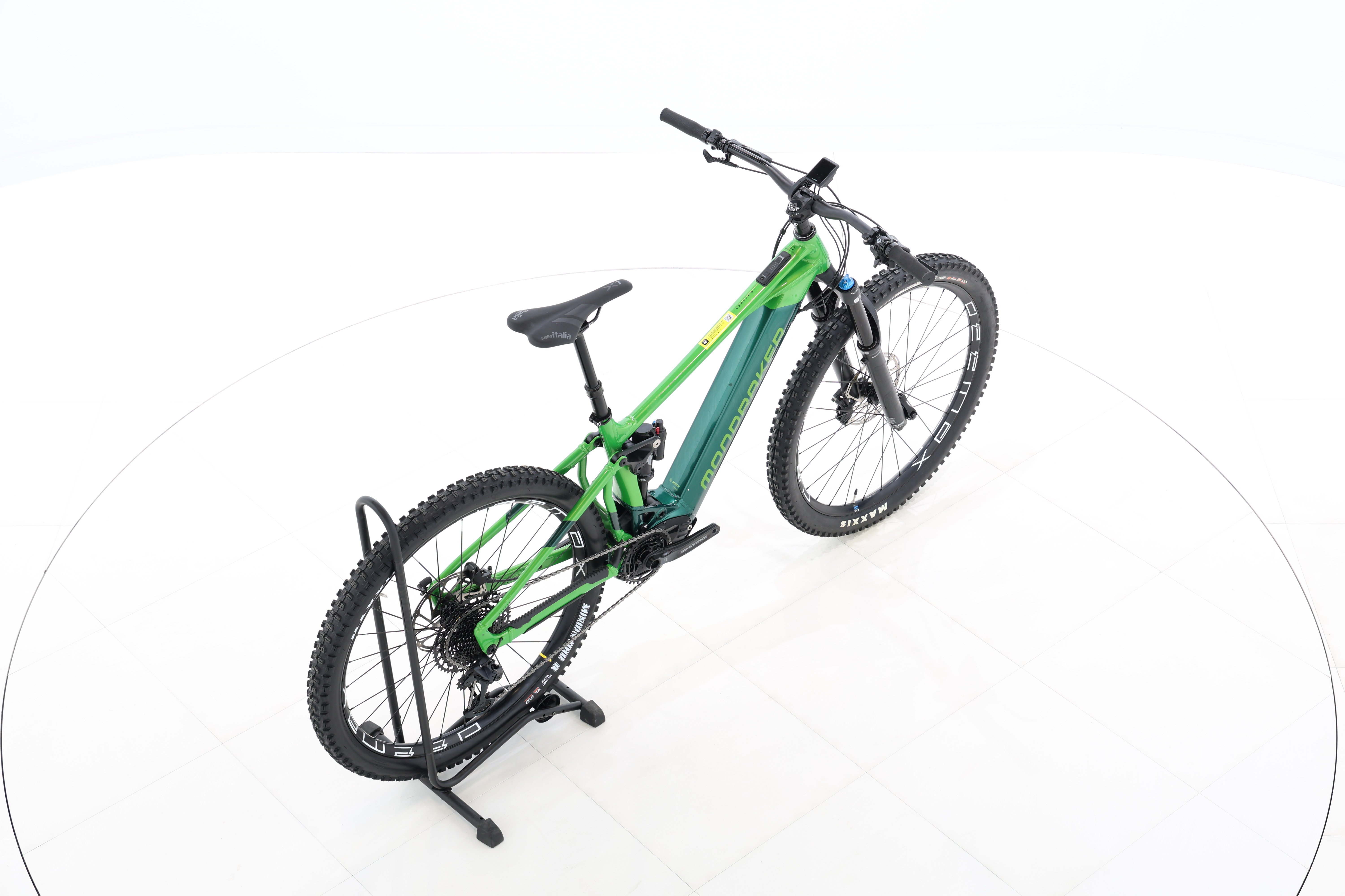 bb97d42e-11c2-43e1-9f38-fbc65b6fd1e0