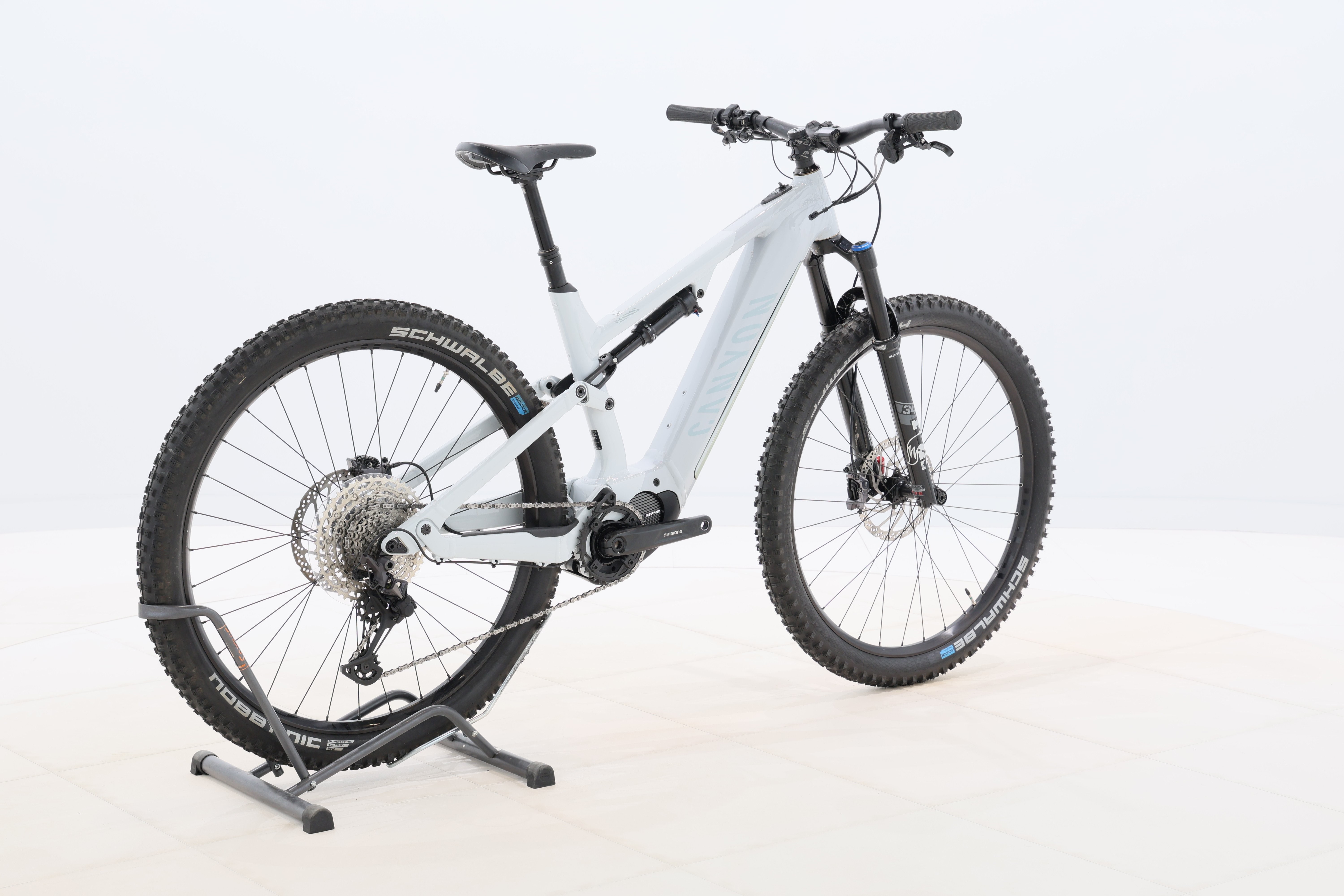 e6c6048f-e53d-492f-b5e4-e813235ecb15