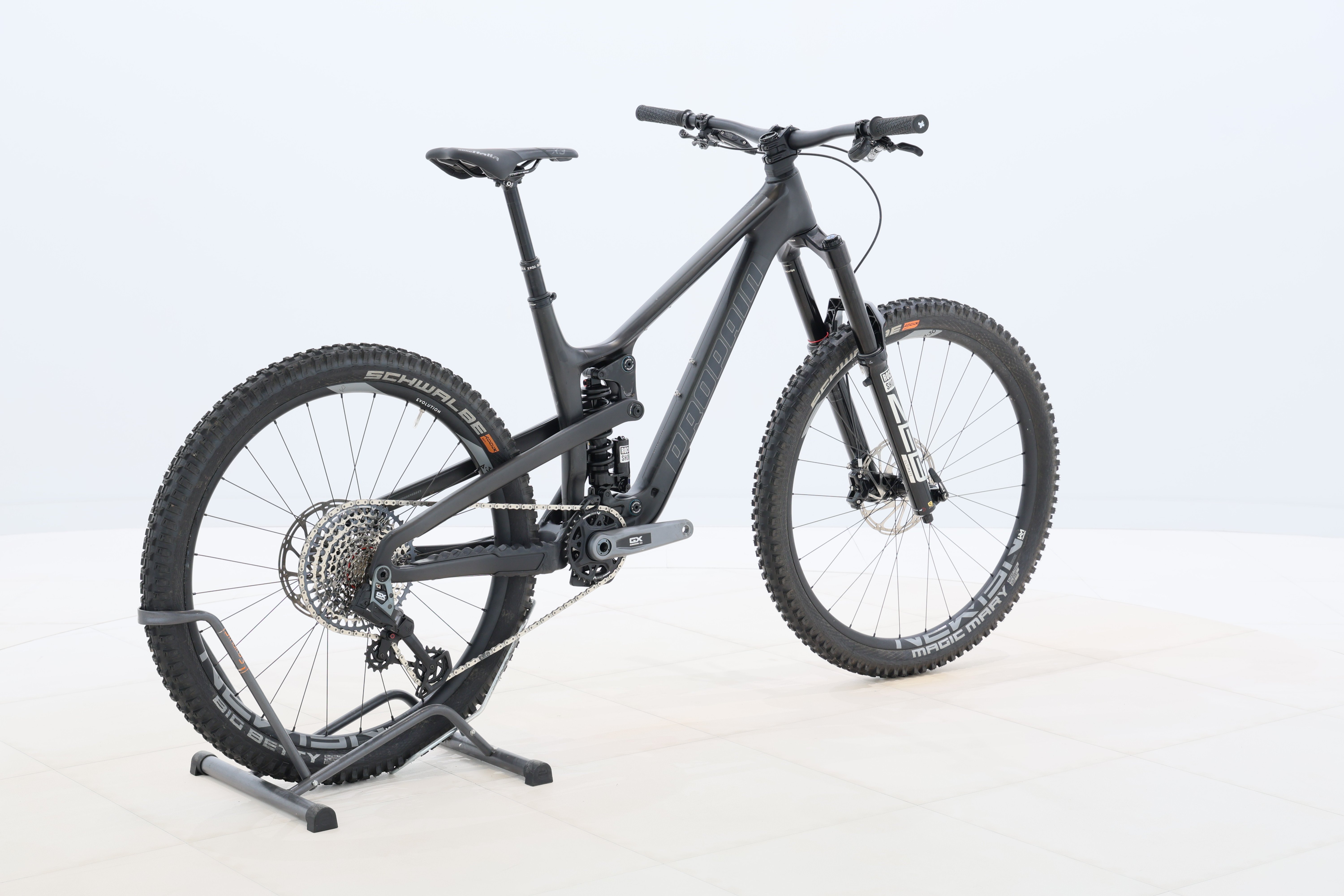 b7894adb-0f55-490d-9bed-03e94b0c39f7