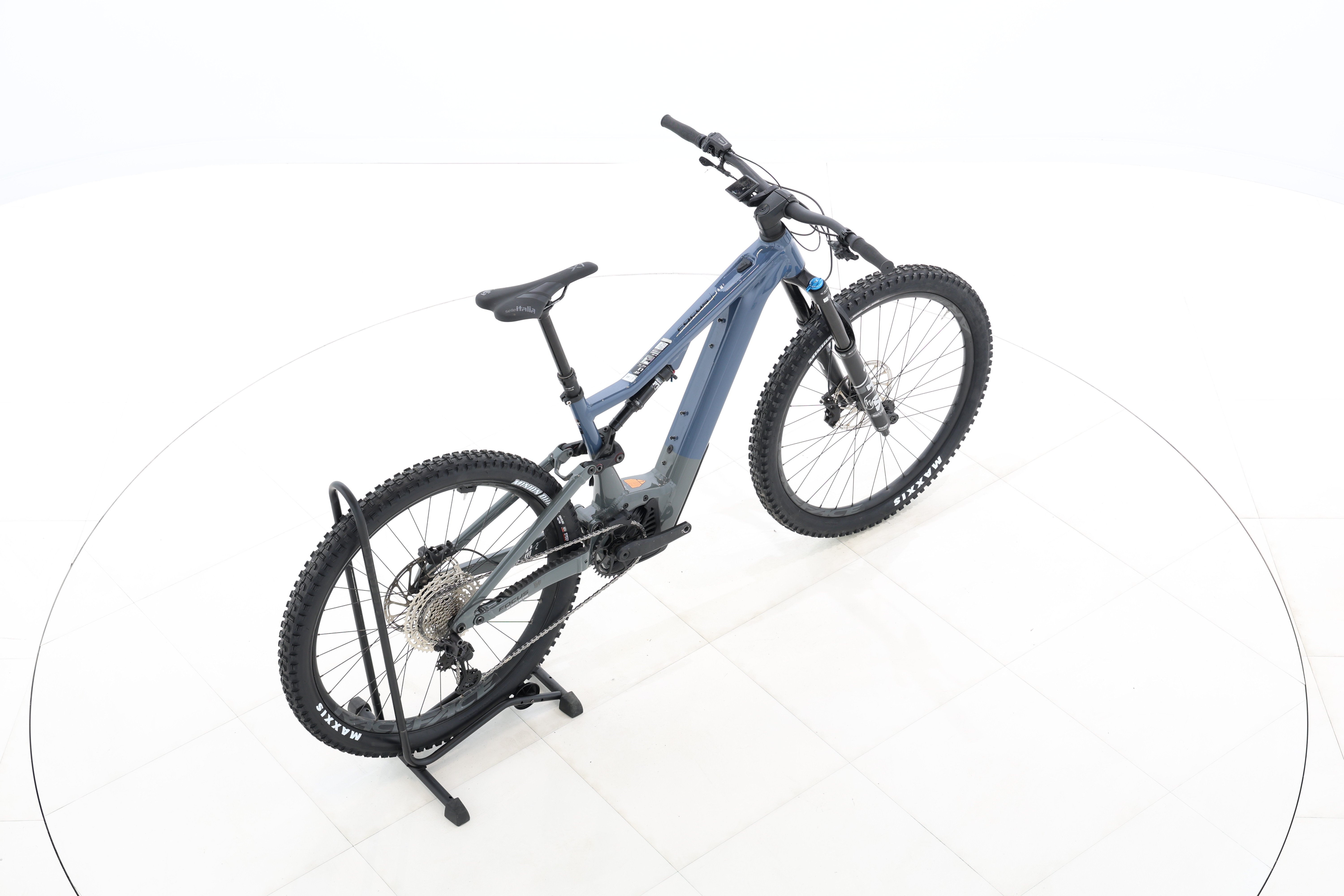 b8a999fa-6317-44b3-be6e-b92b44e77f75