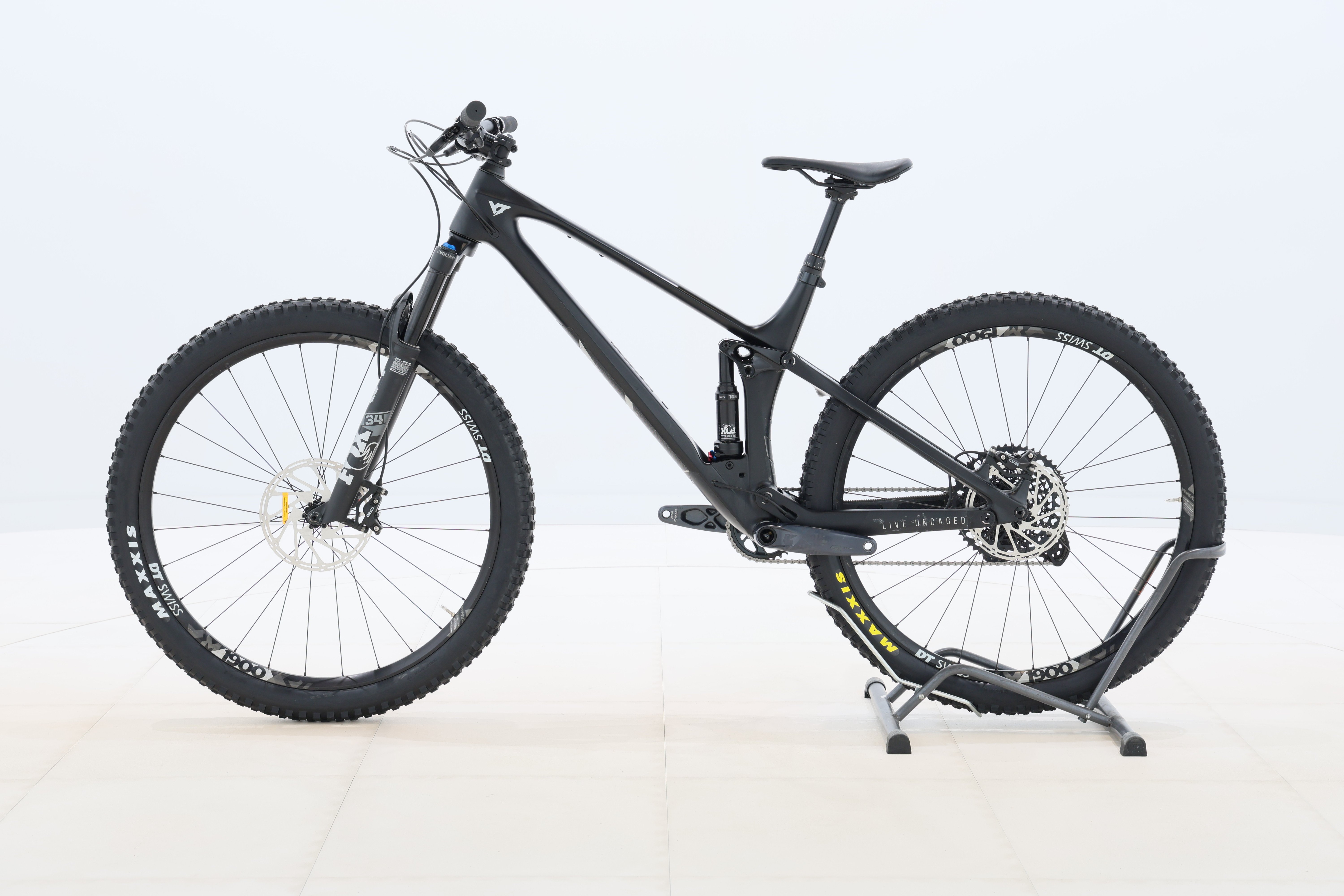 cc942537-de5c-4c28-b509-cddeb50e2f00