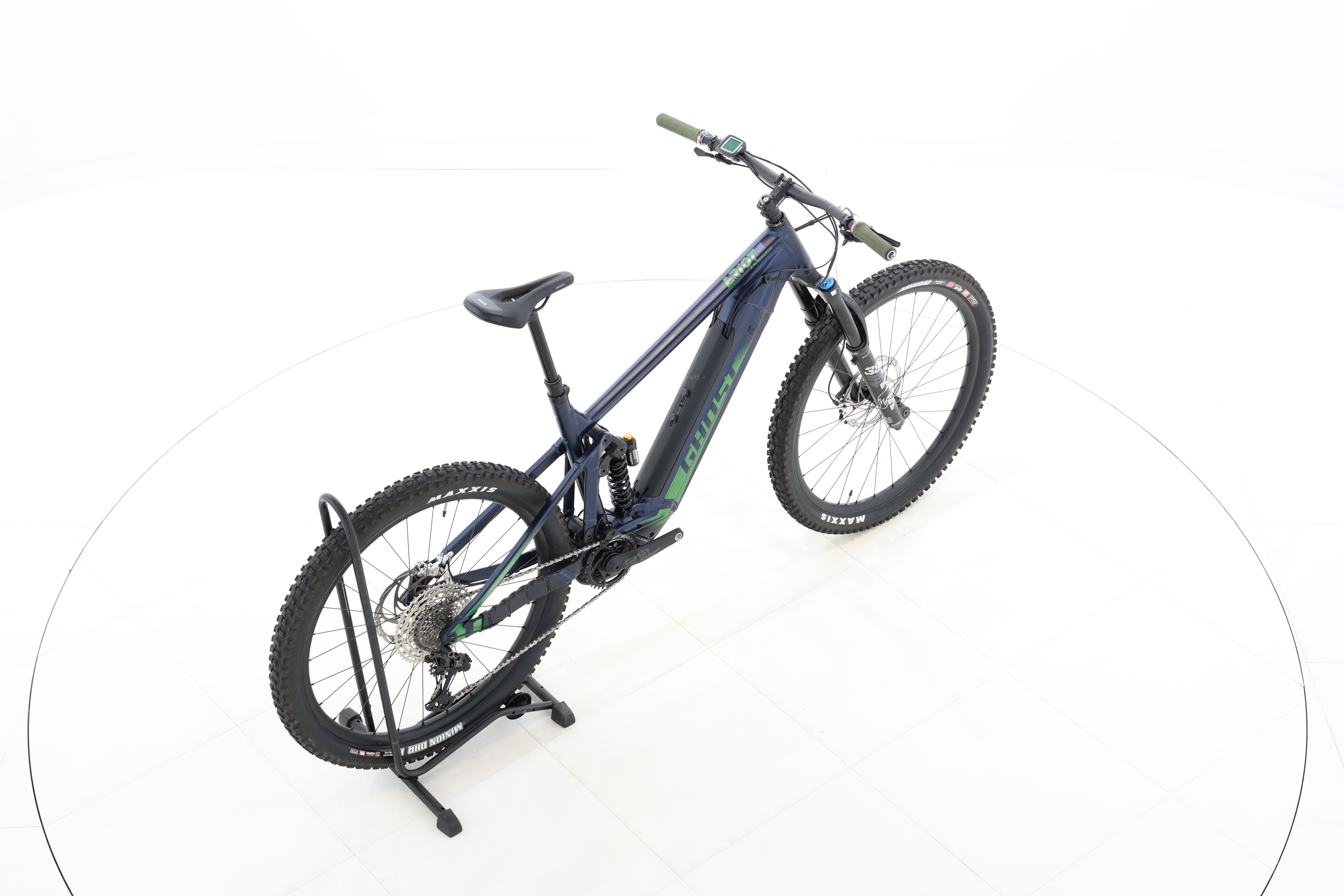 33a6d73f-f693-42a9-9e55-496d9d3b7989