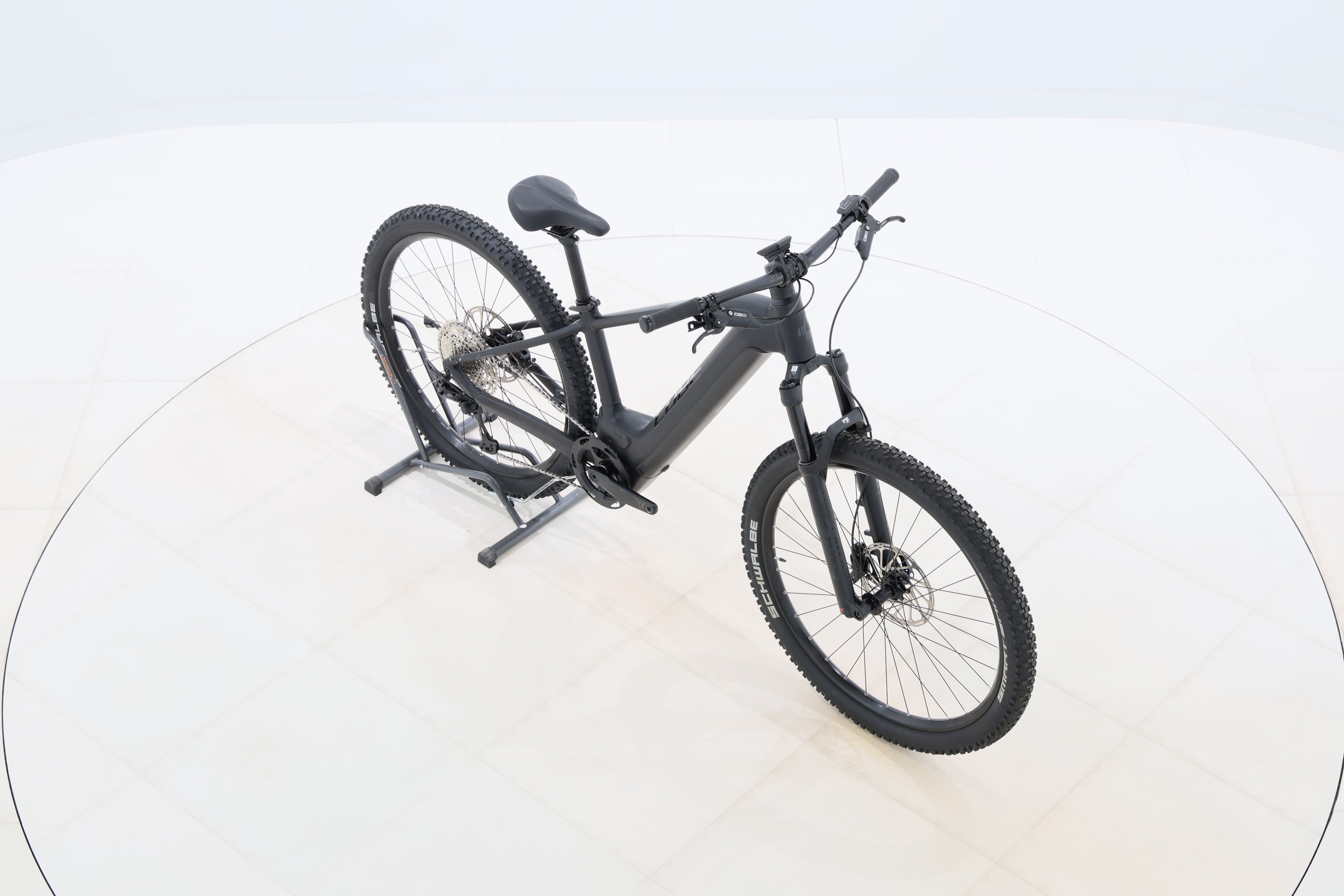 ce01e626-5bbc-4a0d-9570-77bb936e17ad