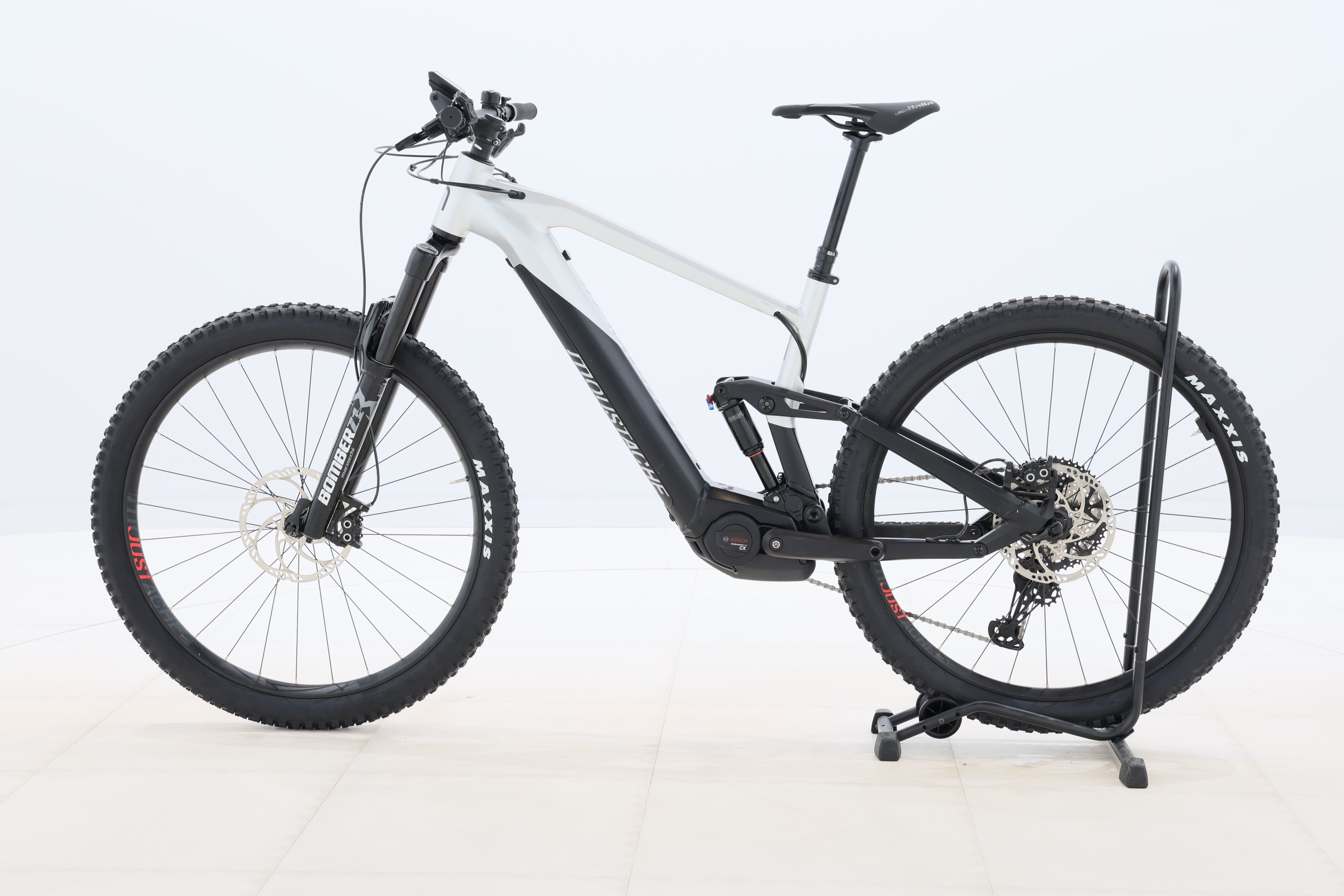 d6cf9d1e-9919-4722-8b1e-1e3e9d42b280