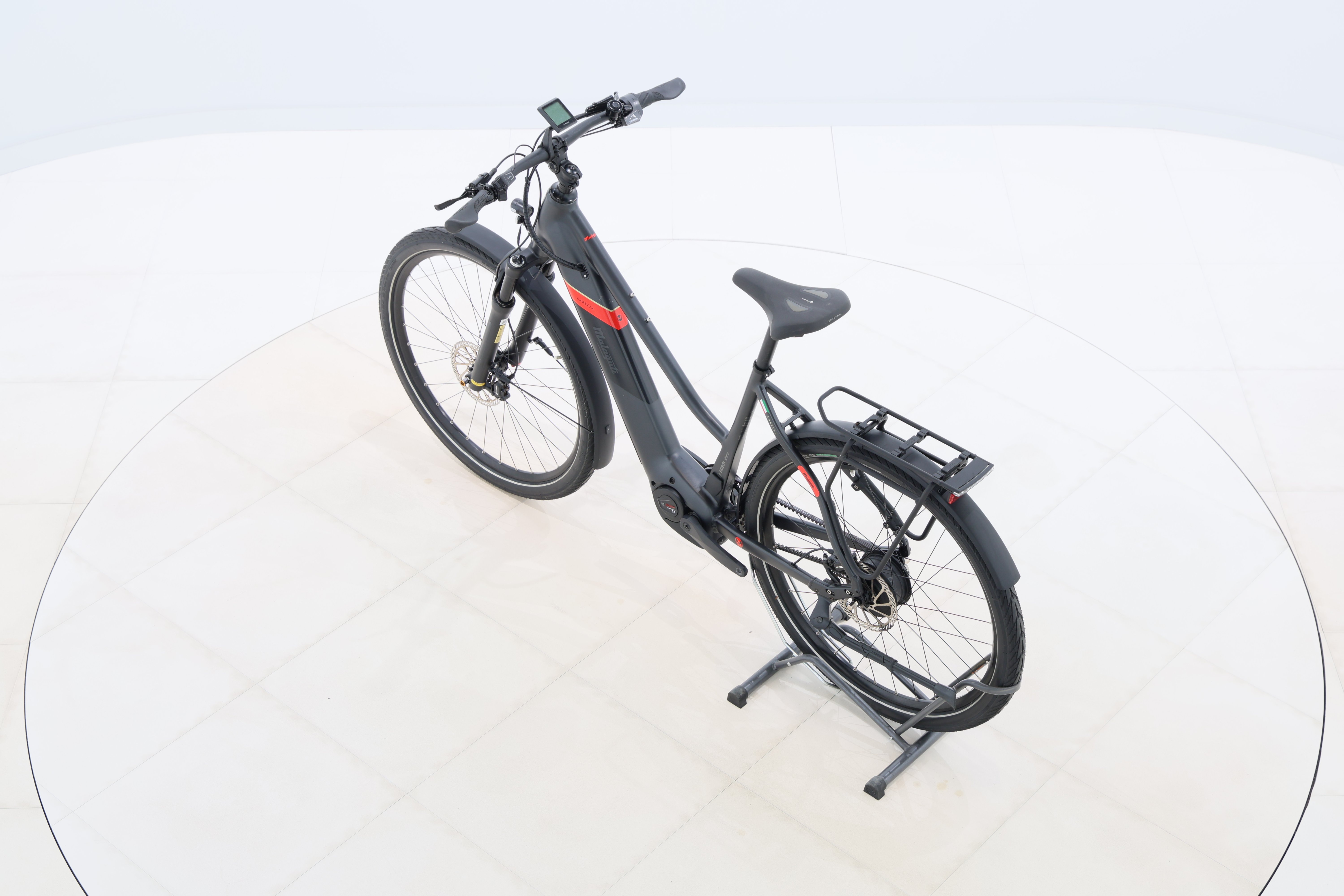 55d8c613-b9e9-4186-b170-7817a41e8139