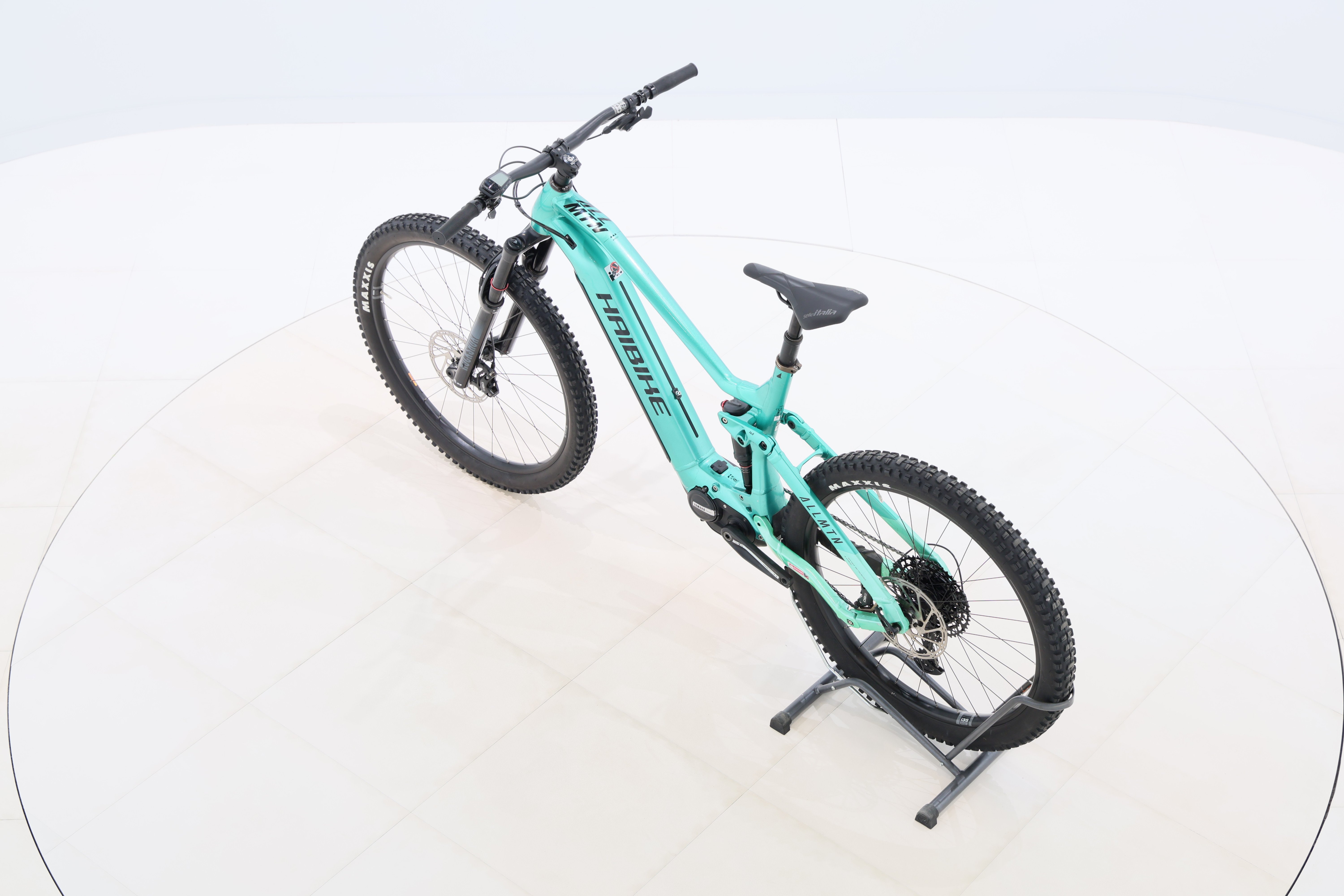 e99d0499-9f64-43ca-bff9-e8676f371115