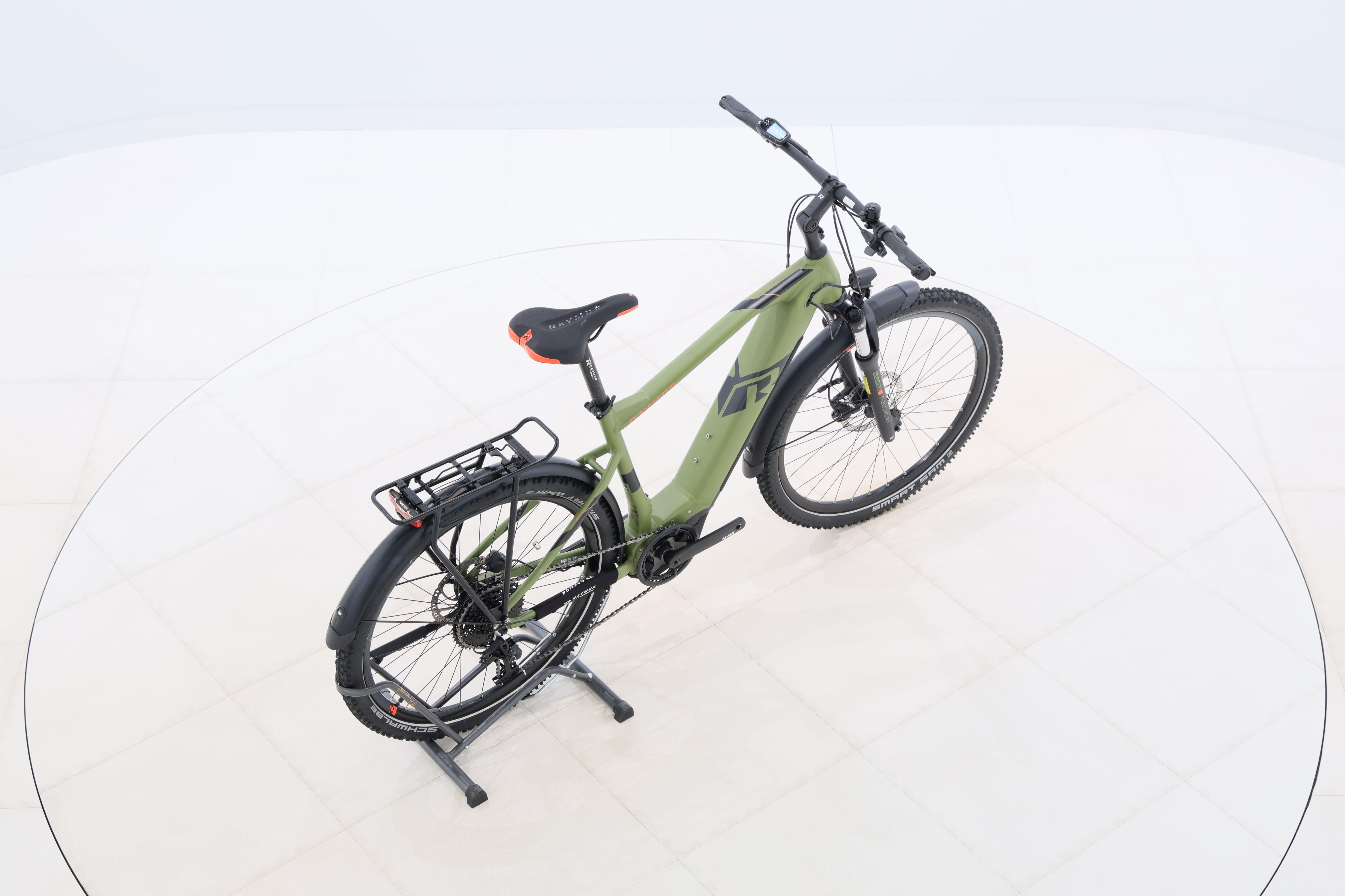 8c6b357e-08bf-4e82-9397-c6ab37e88f40