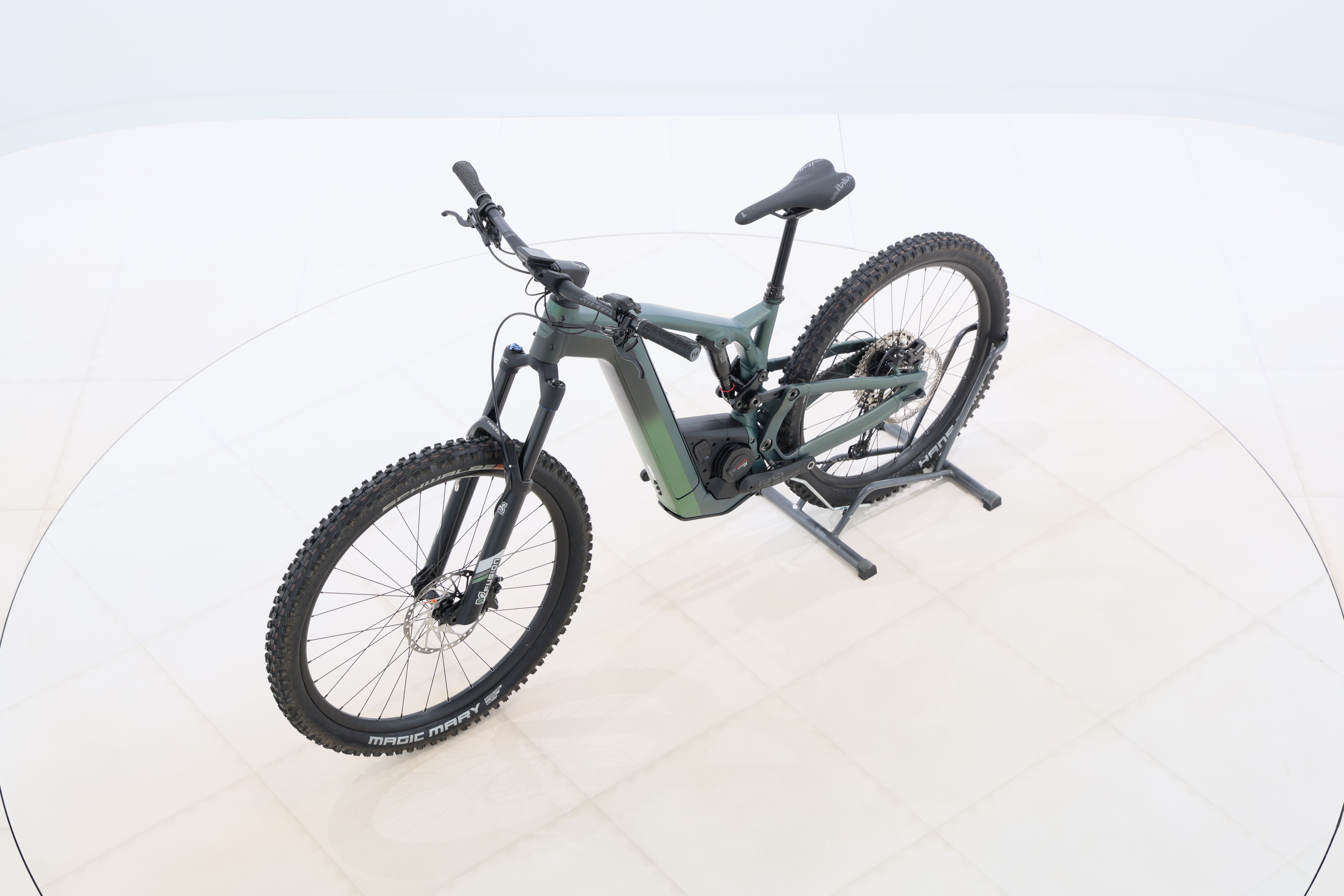 afc56135-35f9-4aa8-a42d-4a72743d9d2b