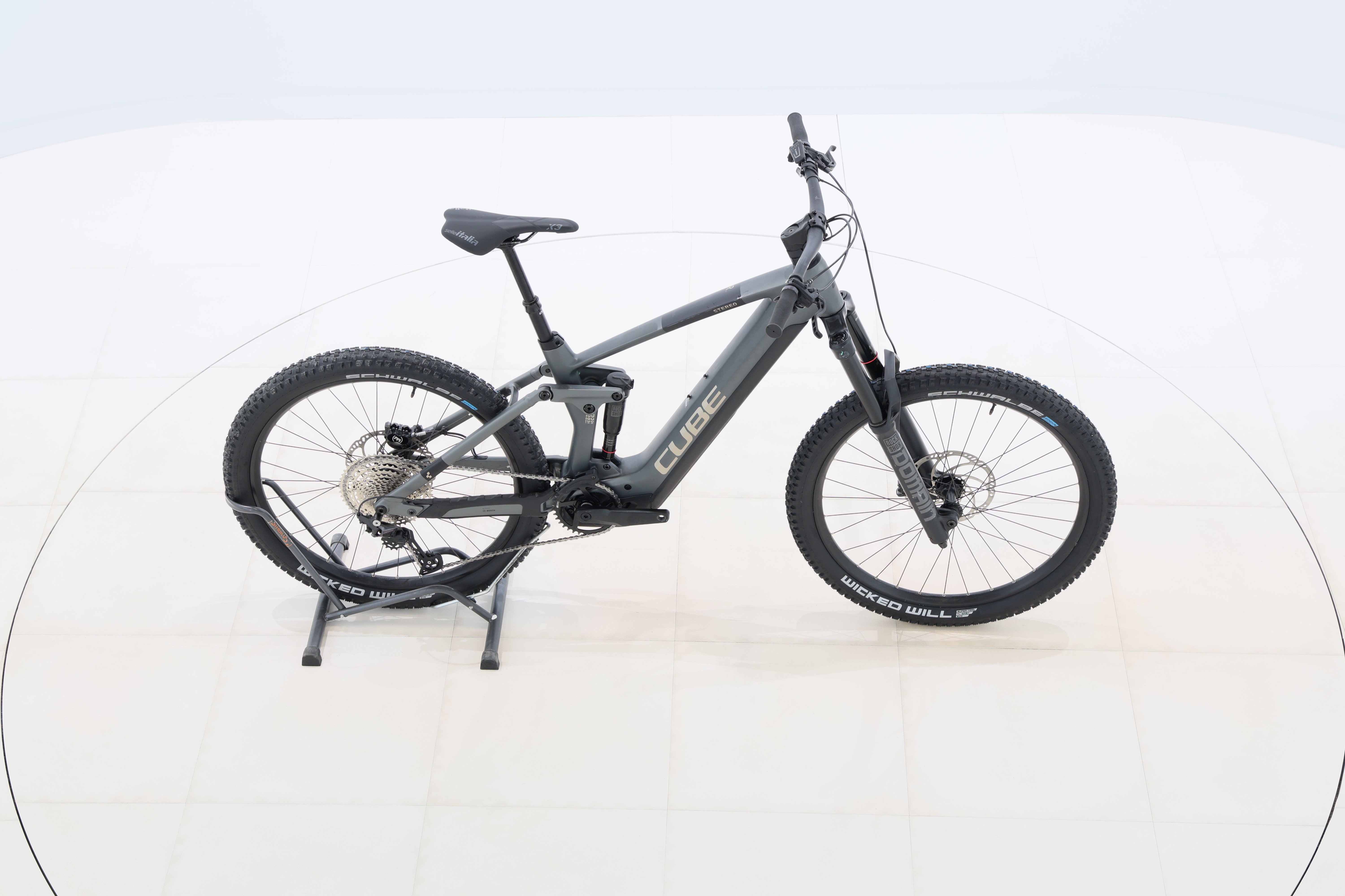 24b7a581-0792-48b6-a9e3-a15d8c5b327f