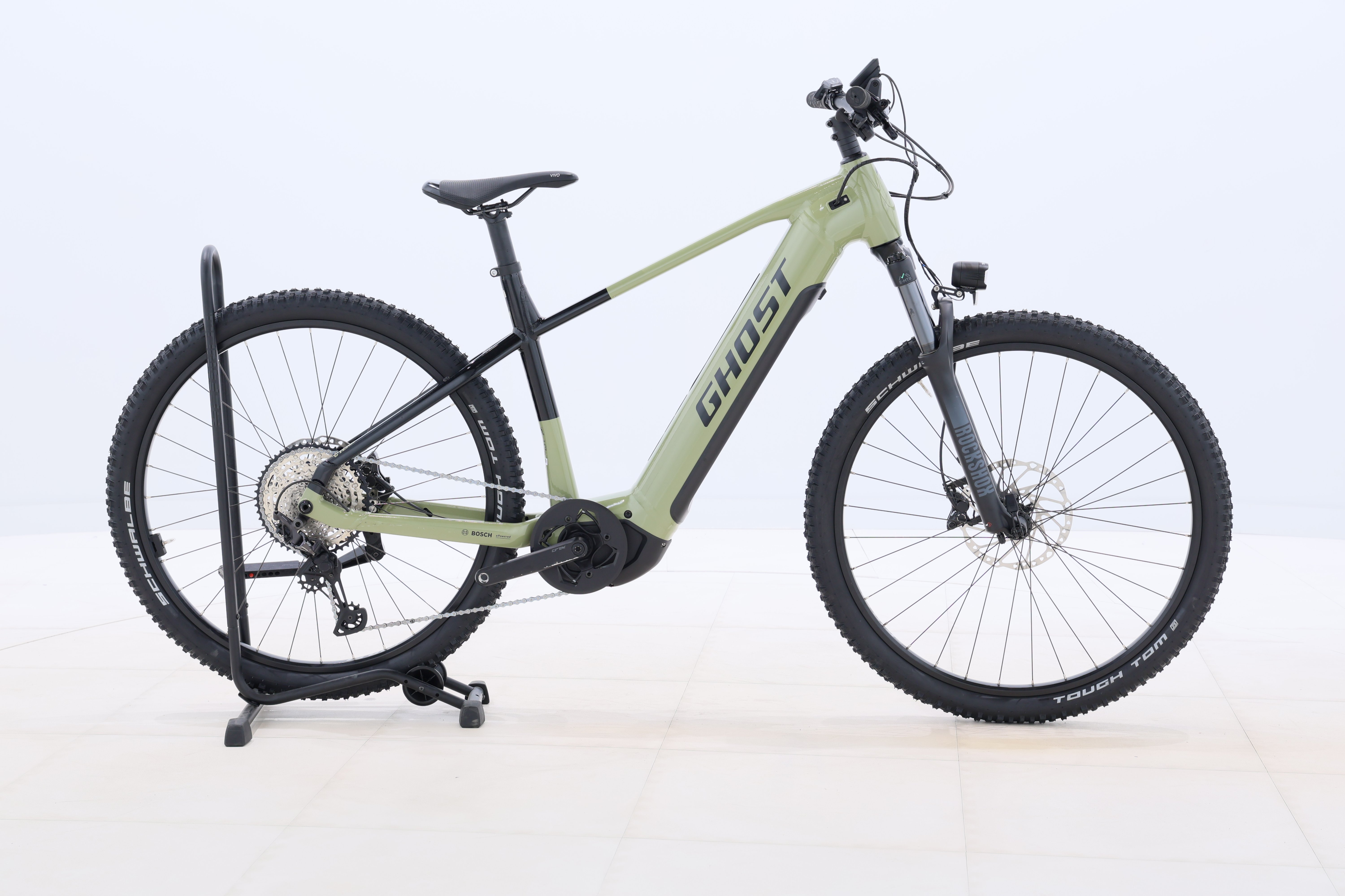 16b173e2-f417-4c04-9d2f-b870adcfe3a3