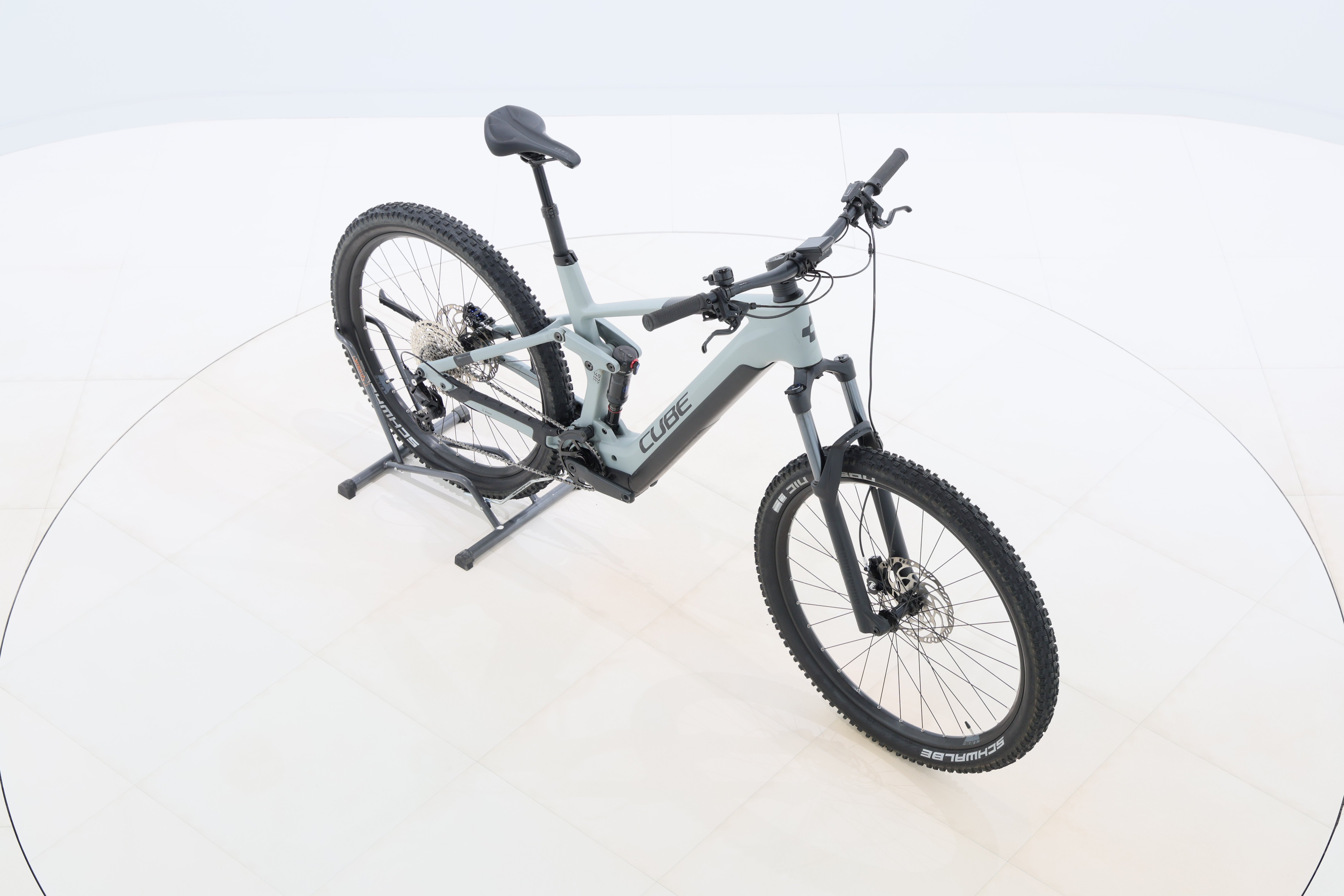 acbf6418-127c-431f-b78d-07e0684ad8a0