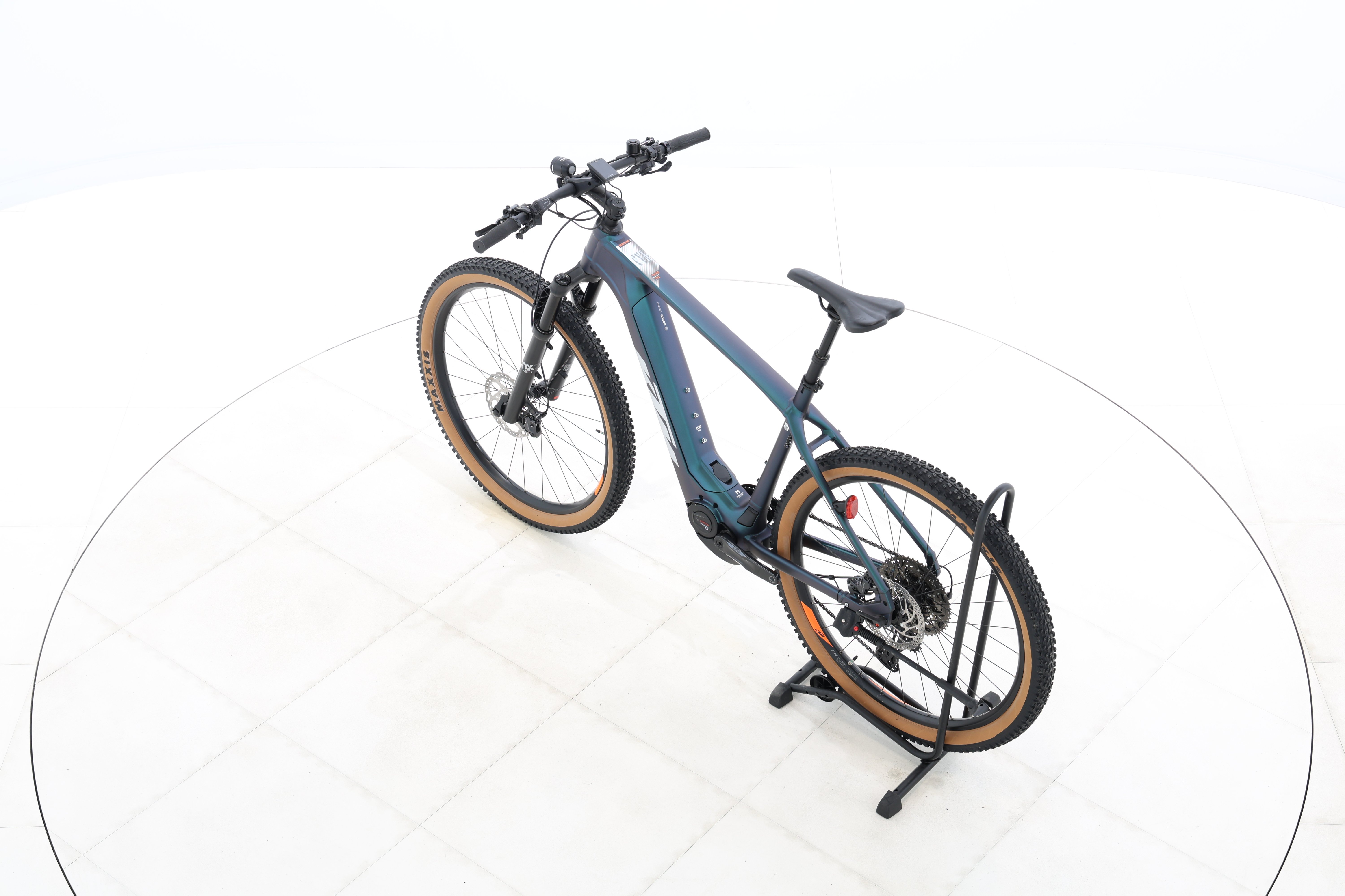 edbc342f-ed60-41a8-a1fc-e37b16ee671e