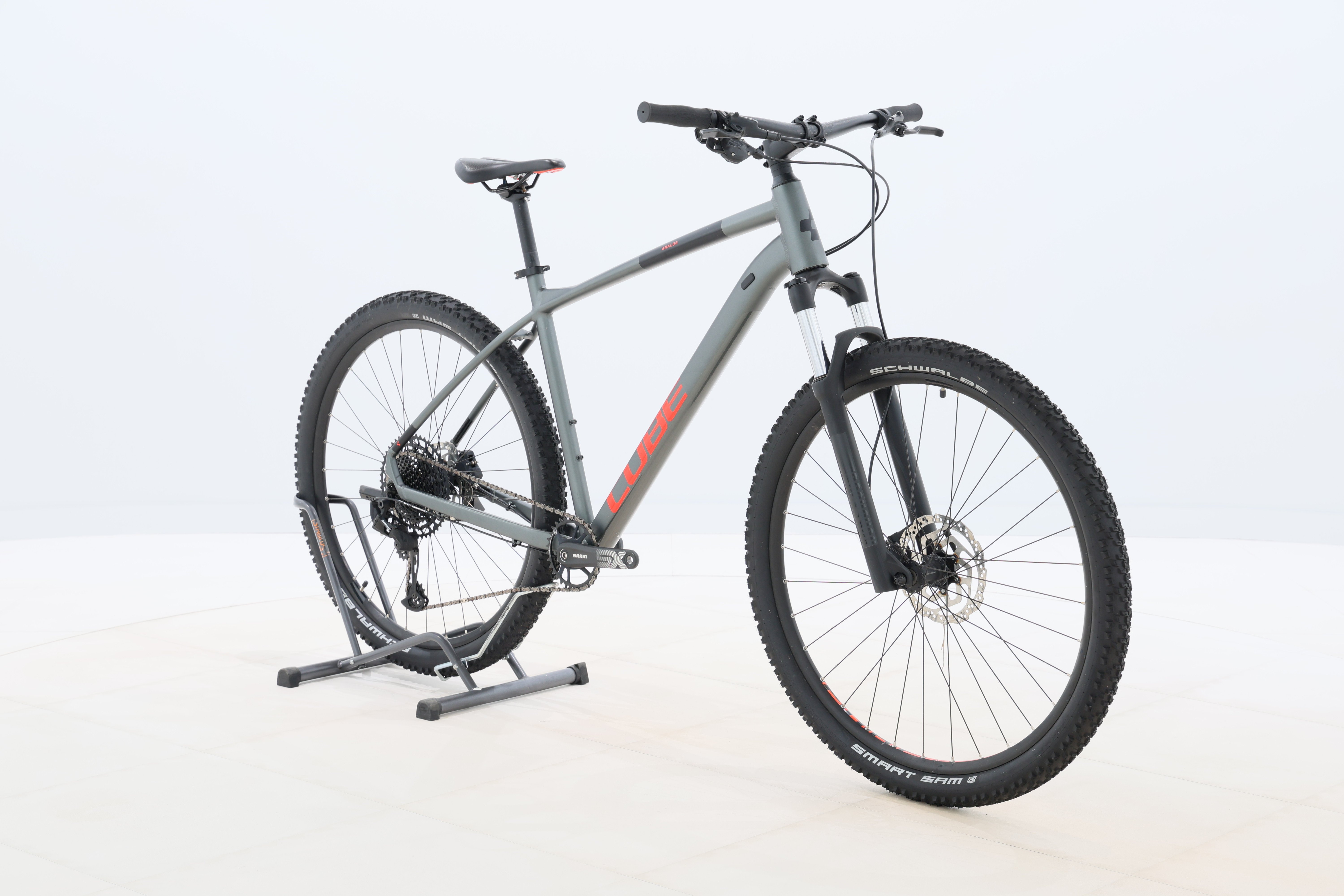 7d775cd9-78eb-46c0-bb7e-3c1fffc571ec