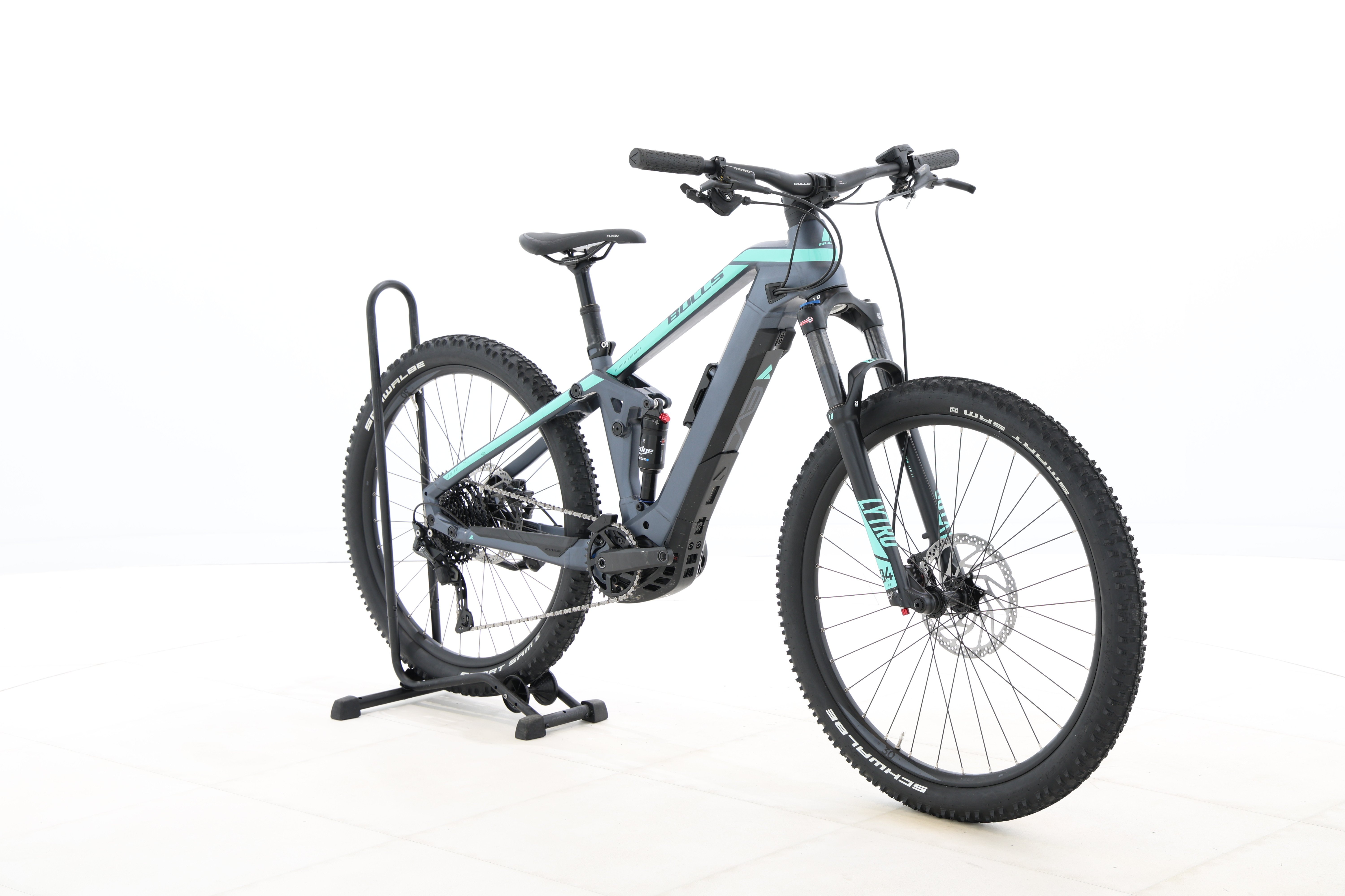 1b732501-d0dd-415b-b1a6-79473737cb8c