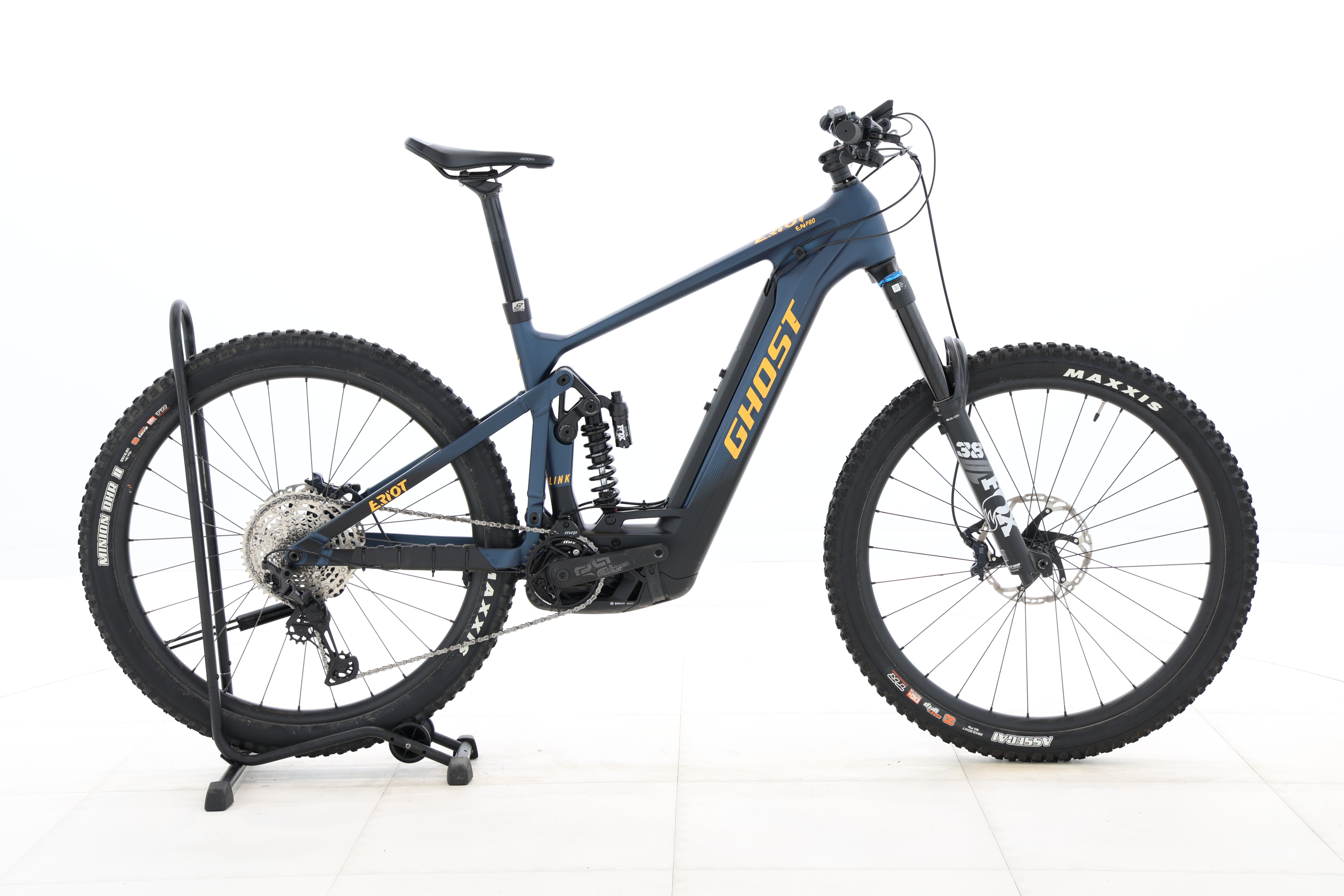 b9fa7910-bb11-46c6-ab70-0b42c1c06544