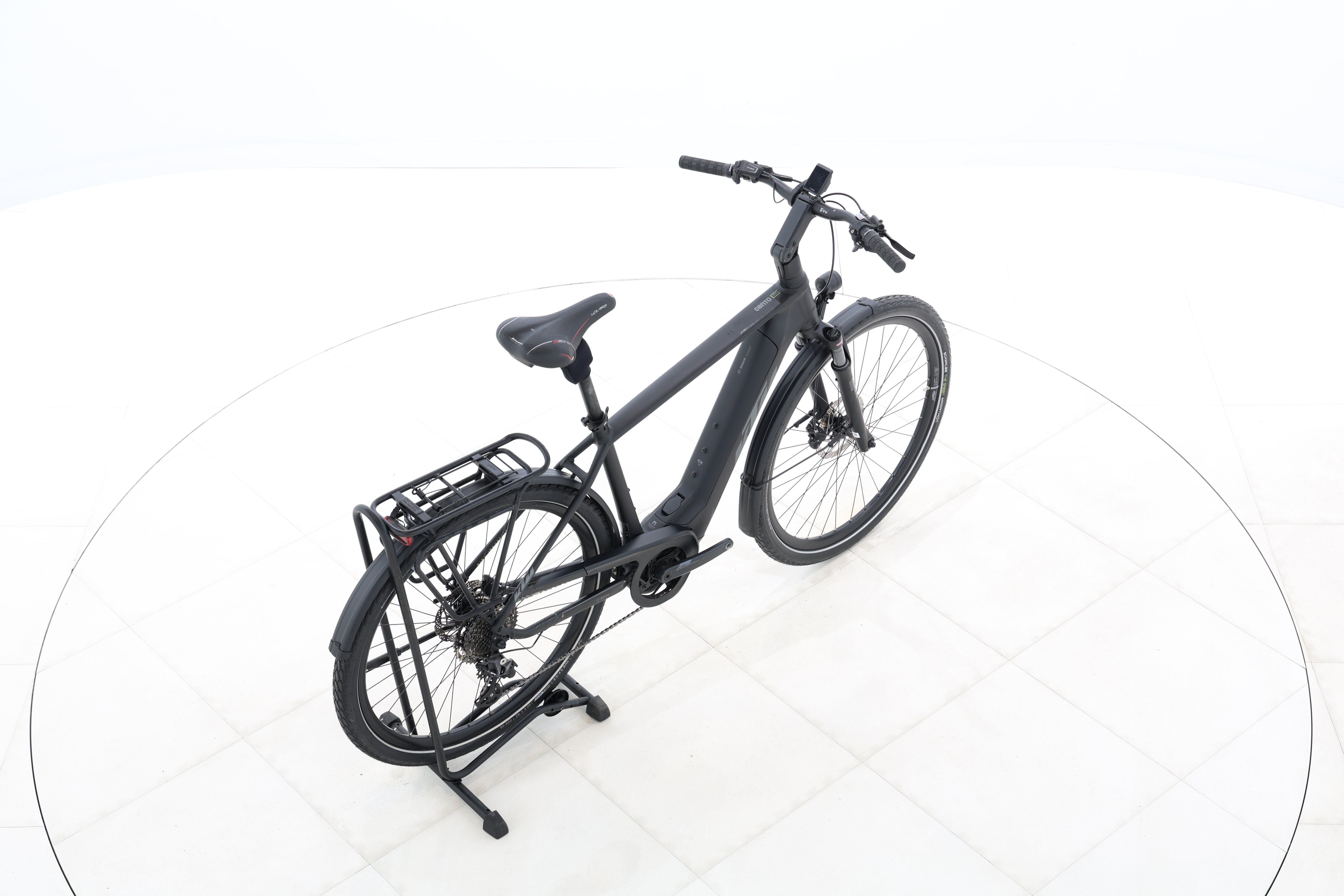 136b250f-6f92-448f-9aab-c634bf30d6ce