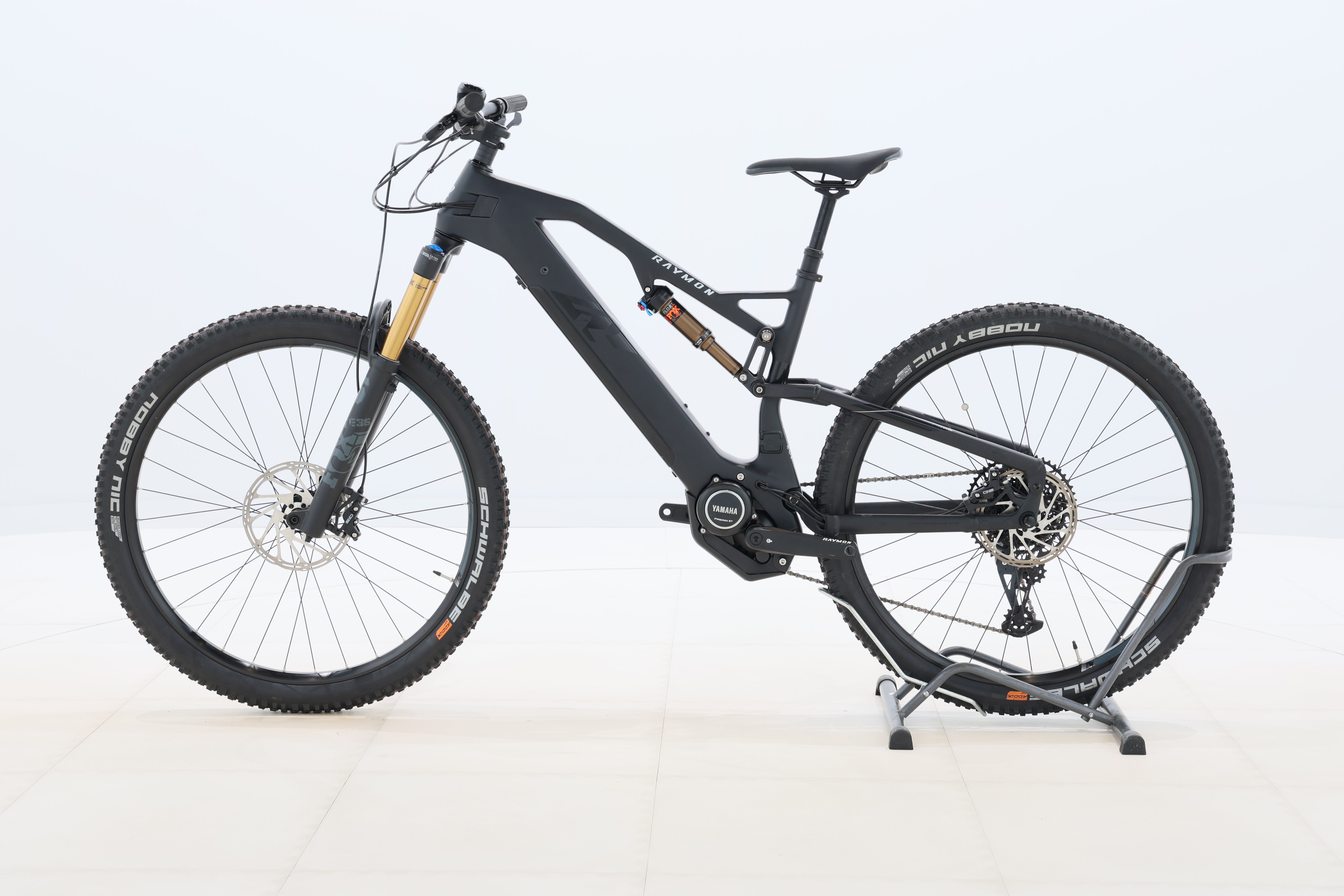 c55aa3a3-22ce-407f-a06c-3a195cabad3f