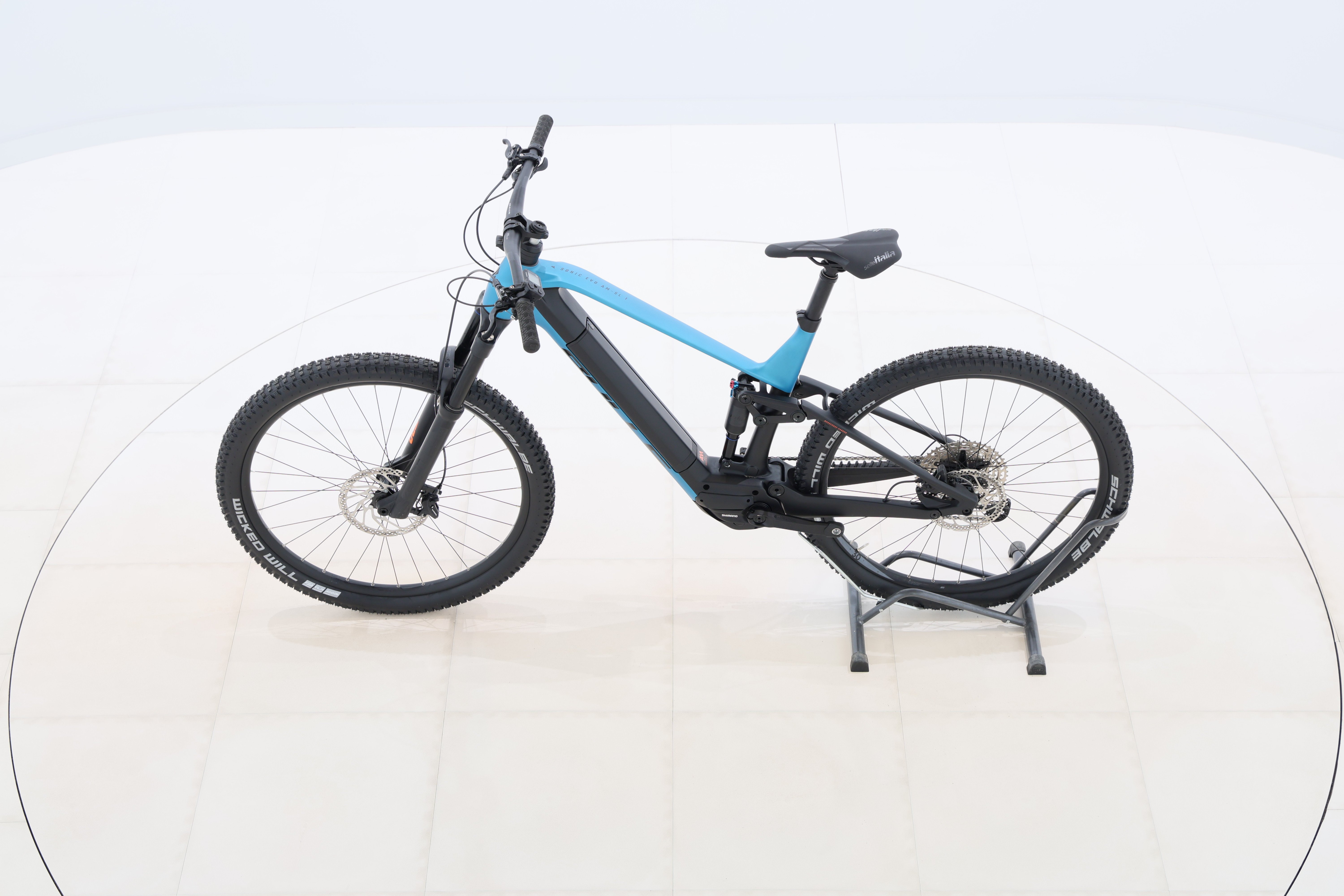 6c374183-84c4-4ece-8043-752668e47e94