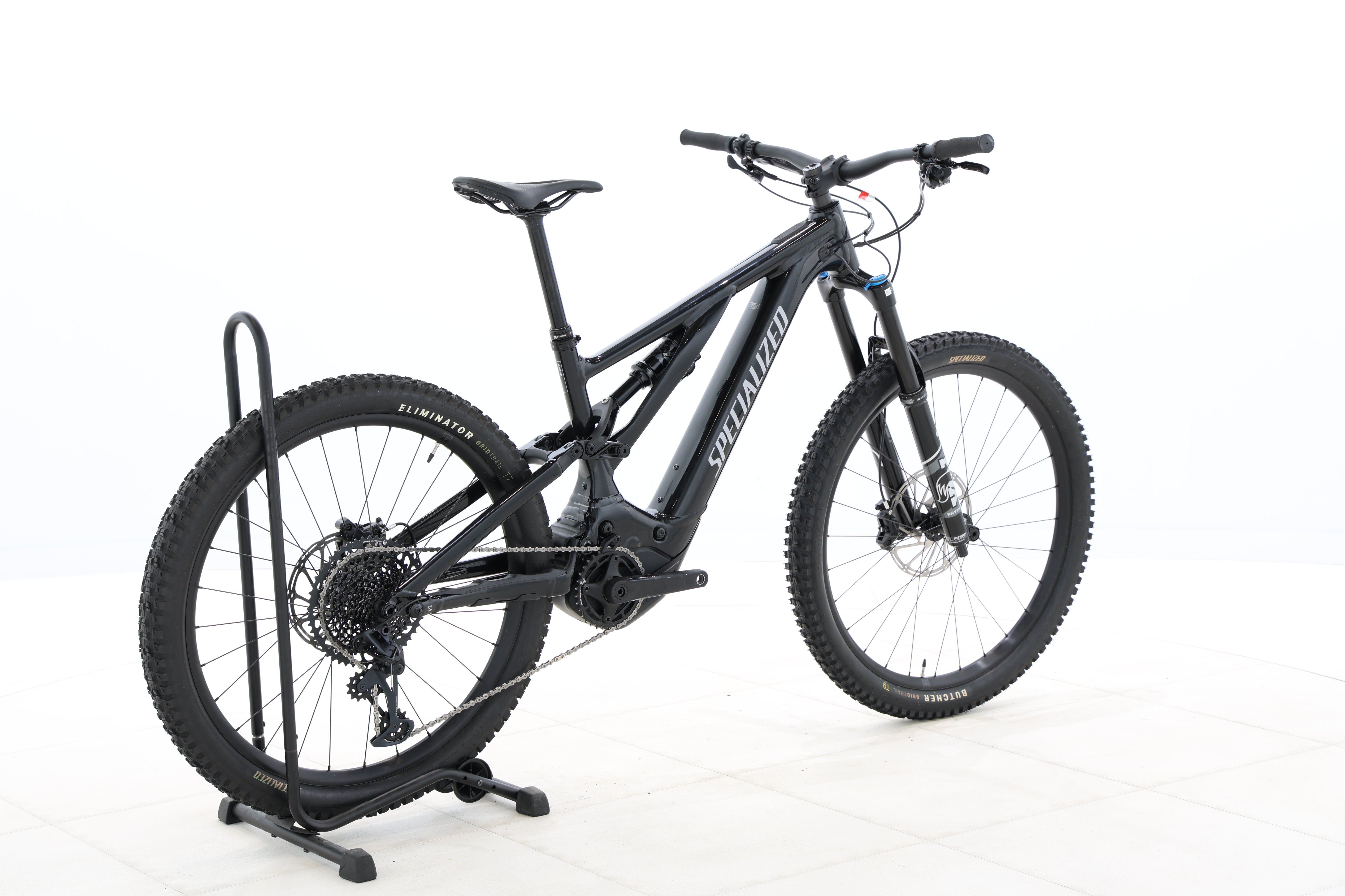 d646d46d-2ad2-4276-bb62-cea8a98af9ef