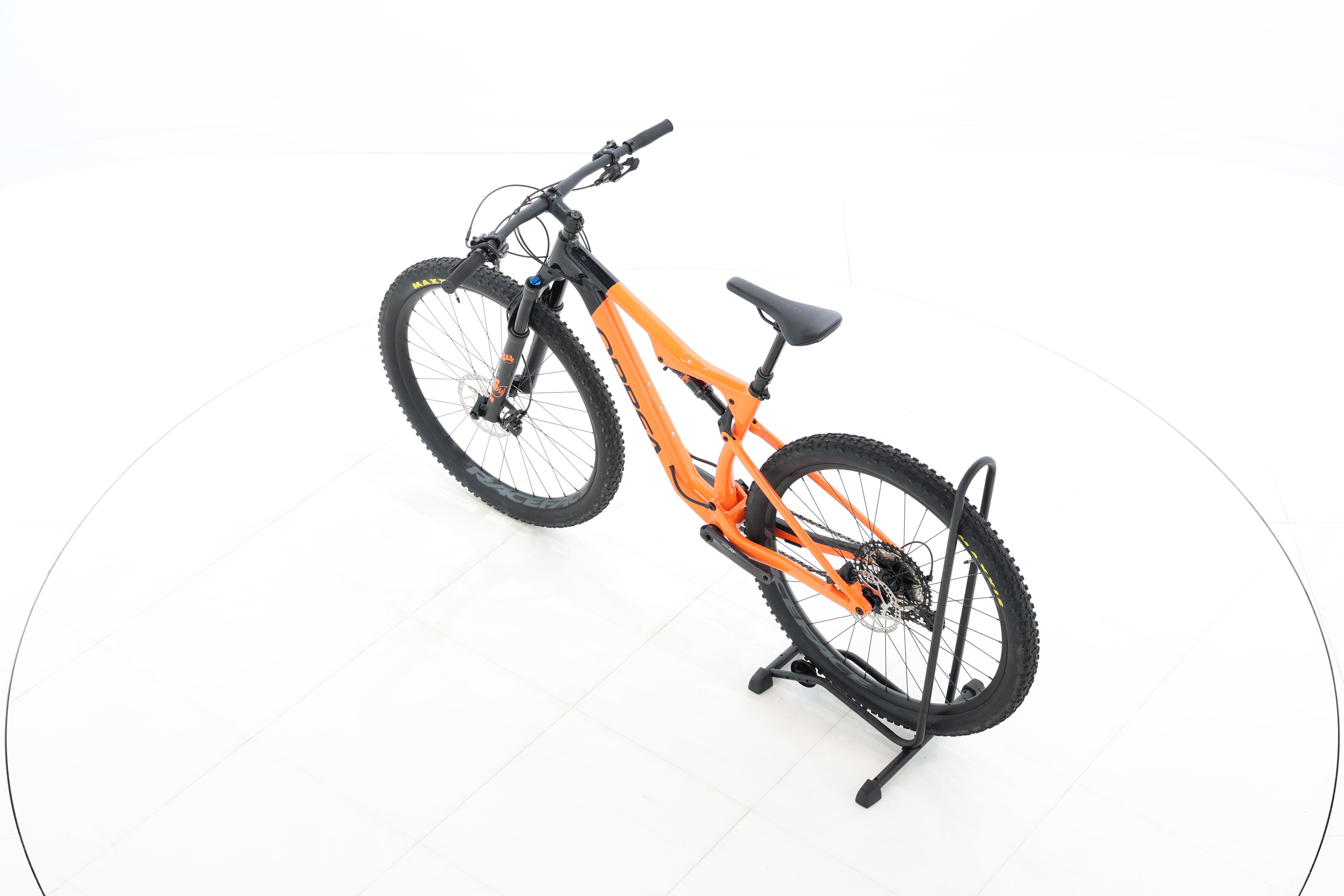 d8217b96-e63e-4935-96cc-8d318d9dec3a