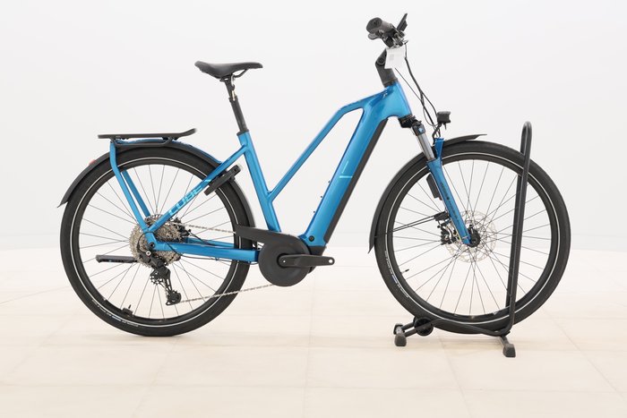 Cube KATHMANDU HYBRID EX 800 2025