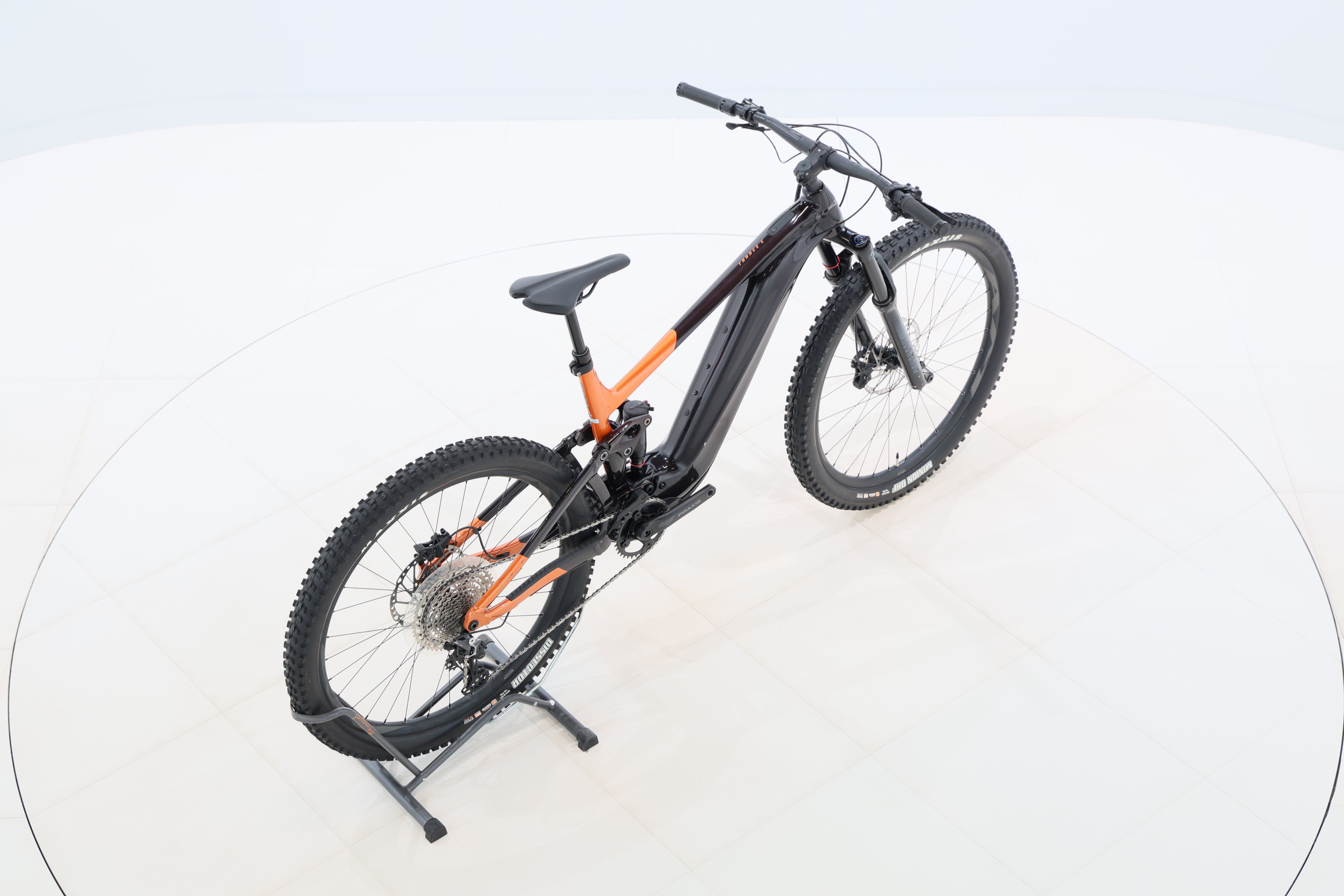 d2c75936-2c64-470a-8471-58612cbe9c19