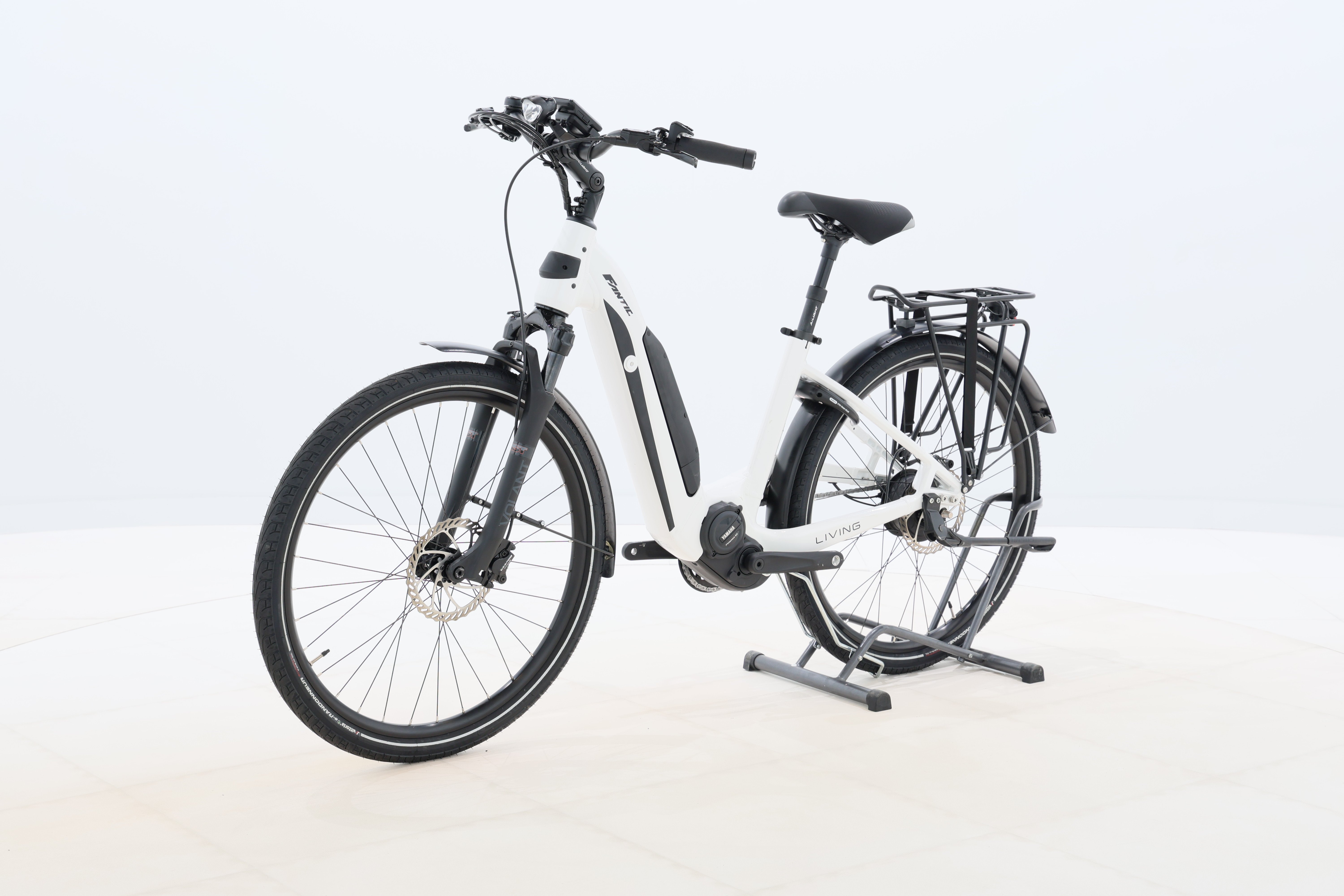 a698e9d2-1d68-4eed-8e8e-c861af3b2018