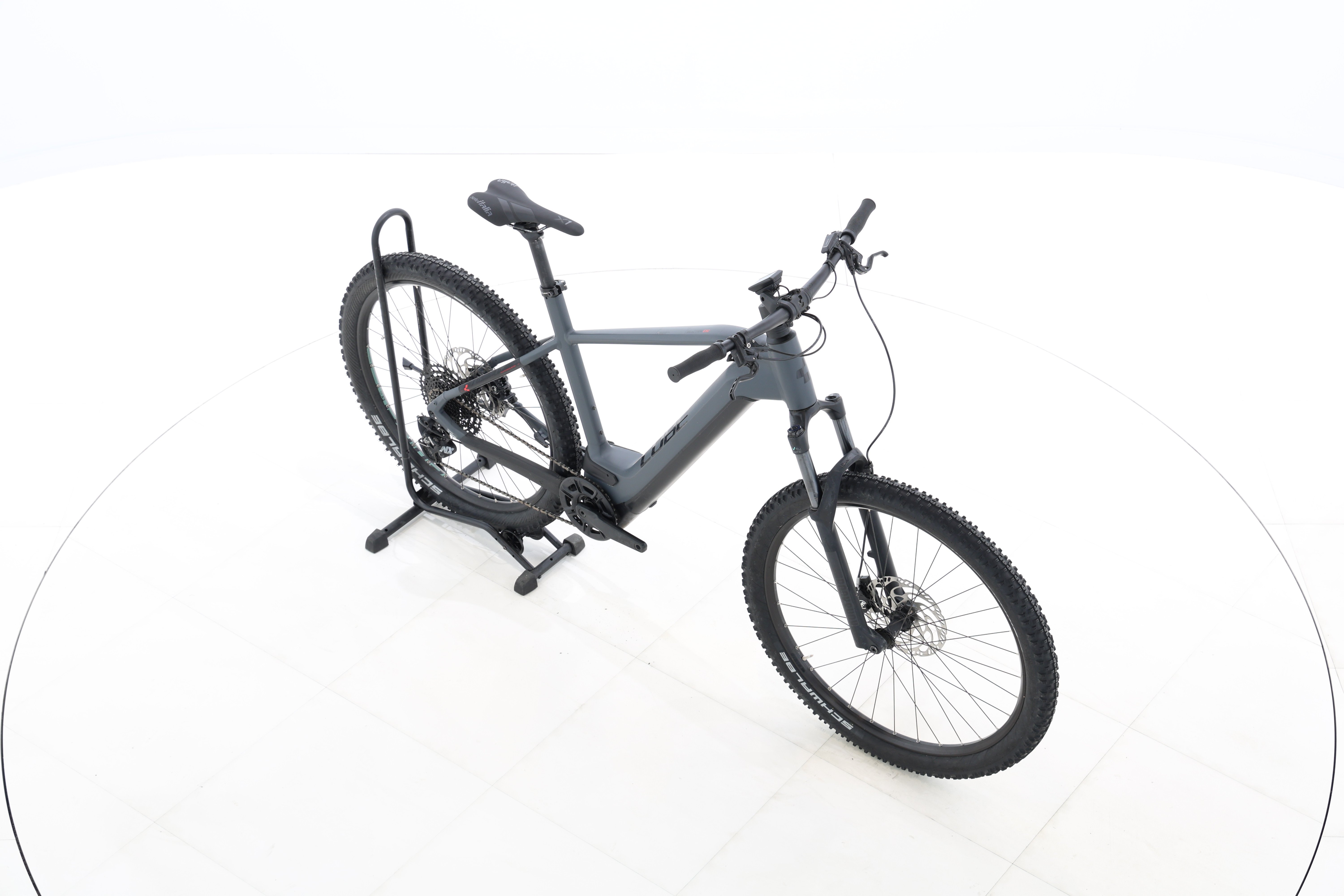 28ffc09b-3ddc-4c4e-8328-82090b237e9f