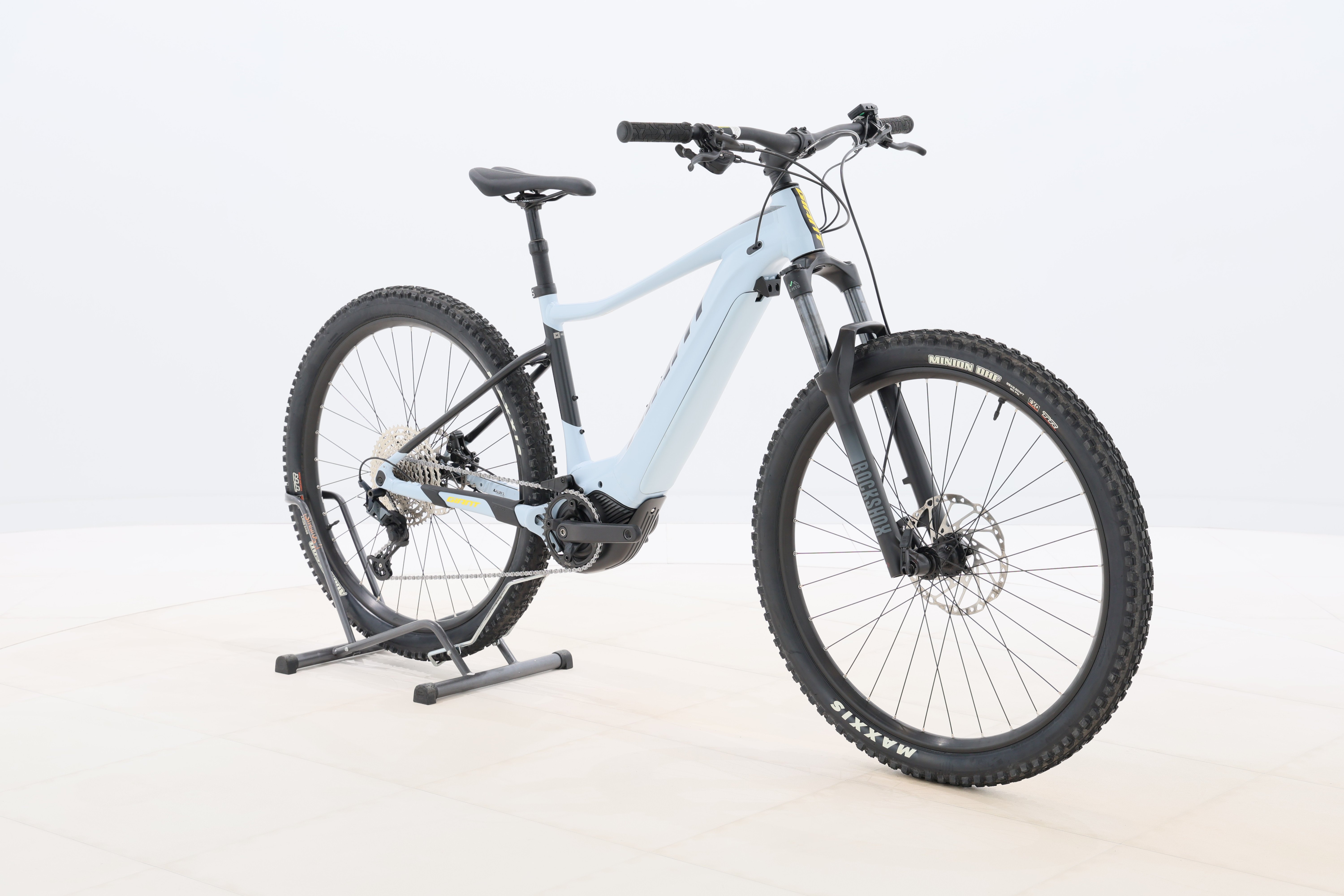 8a16763d-9655-4e65-9761-b3c76ade839e