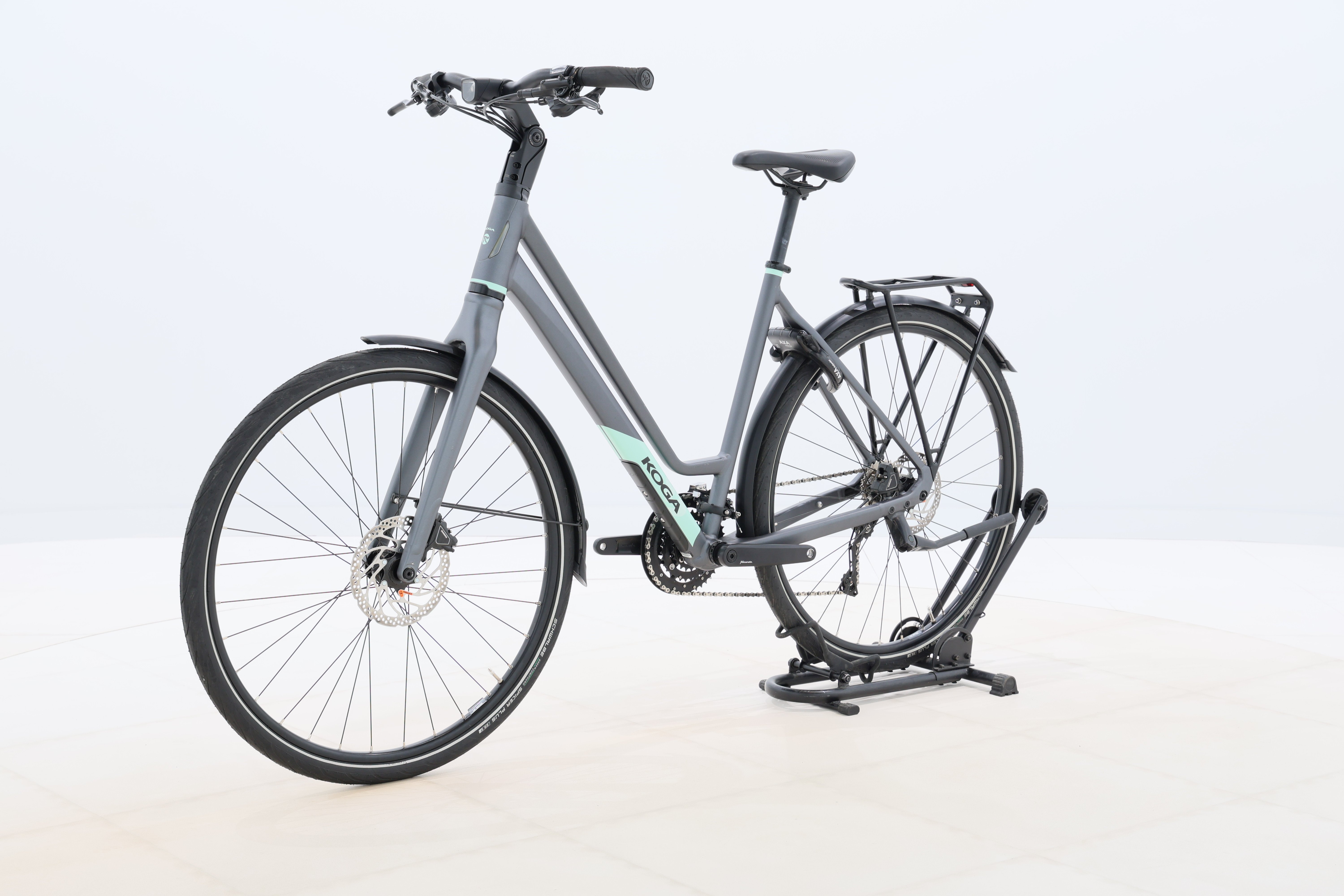 f6a1ace4-e015-401d-9e16-9ce37a05321b