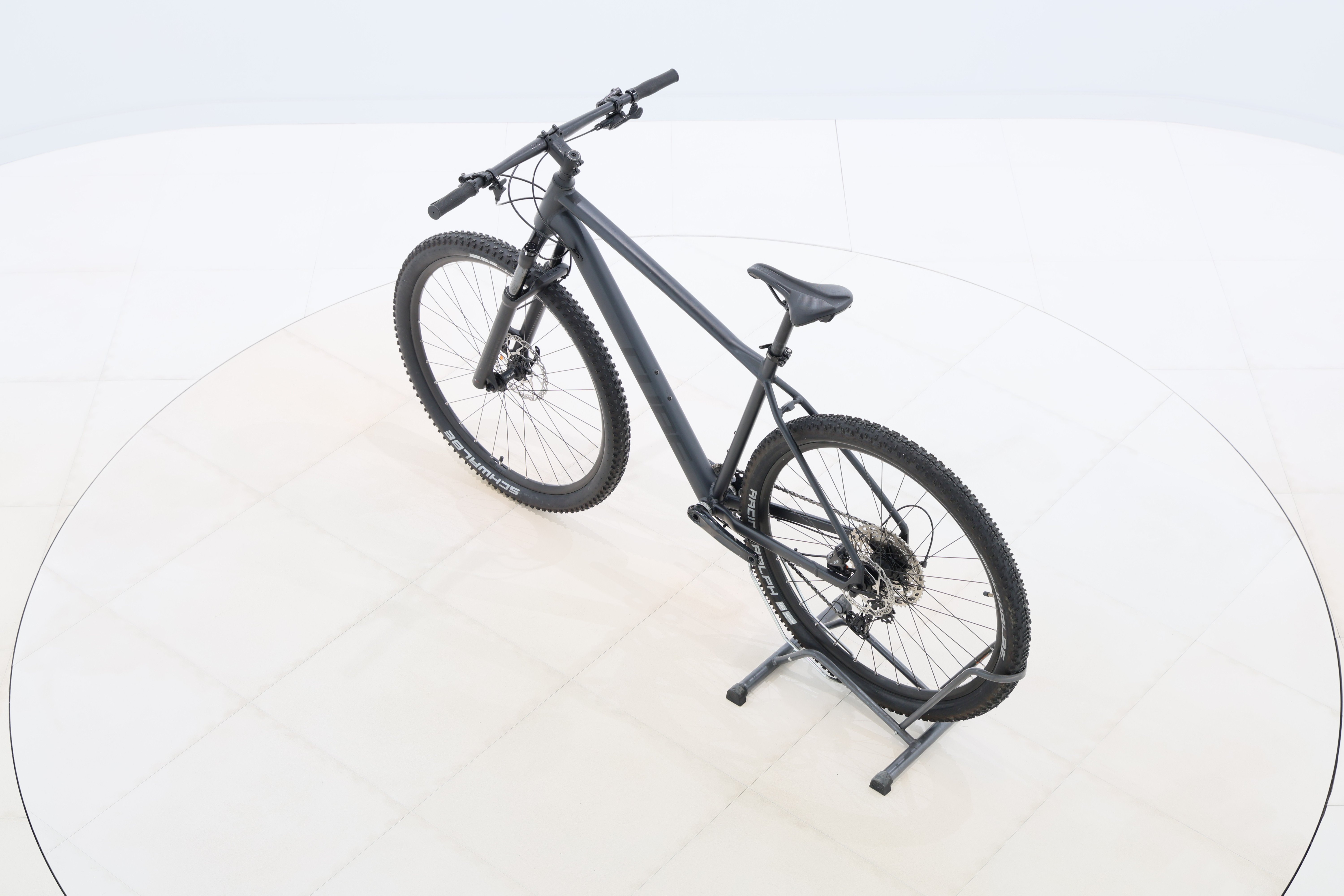 48b75b9f-b1c8-4467-9e98-7108a1f95662