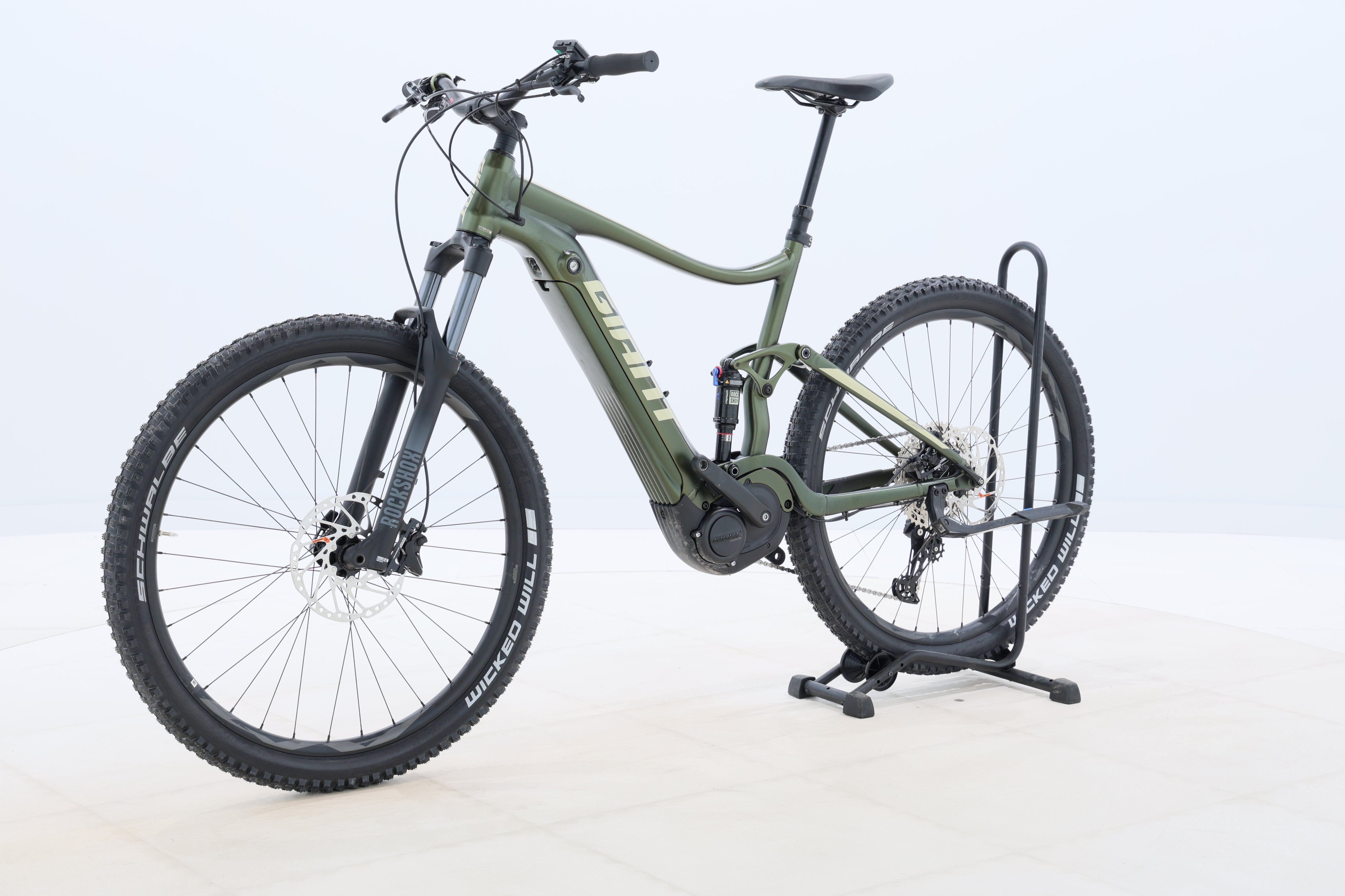 99e0b6ac-d20f-49bd-8f78-b39e567aee11