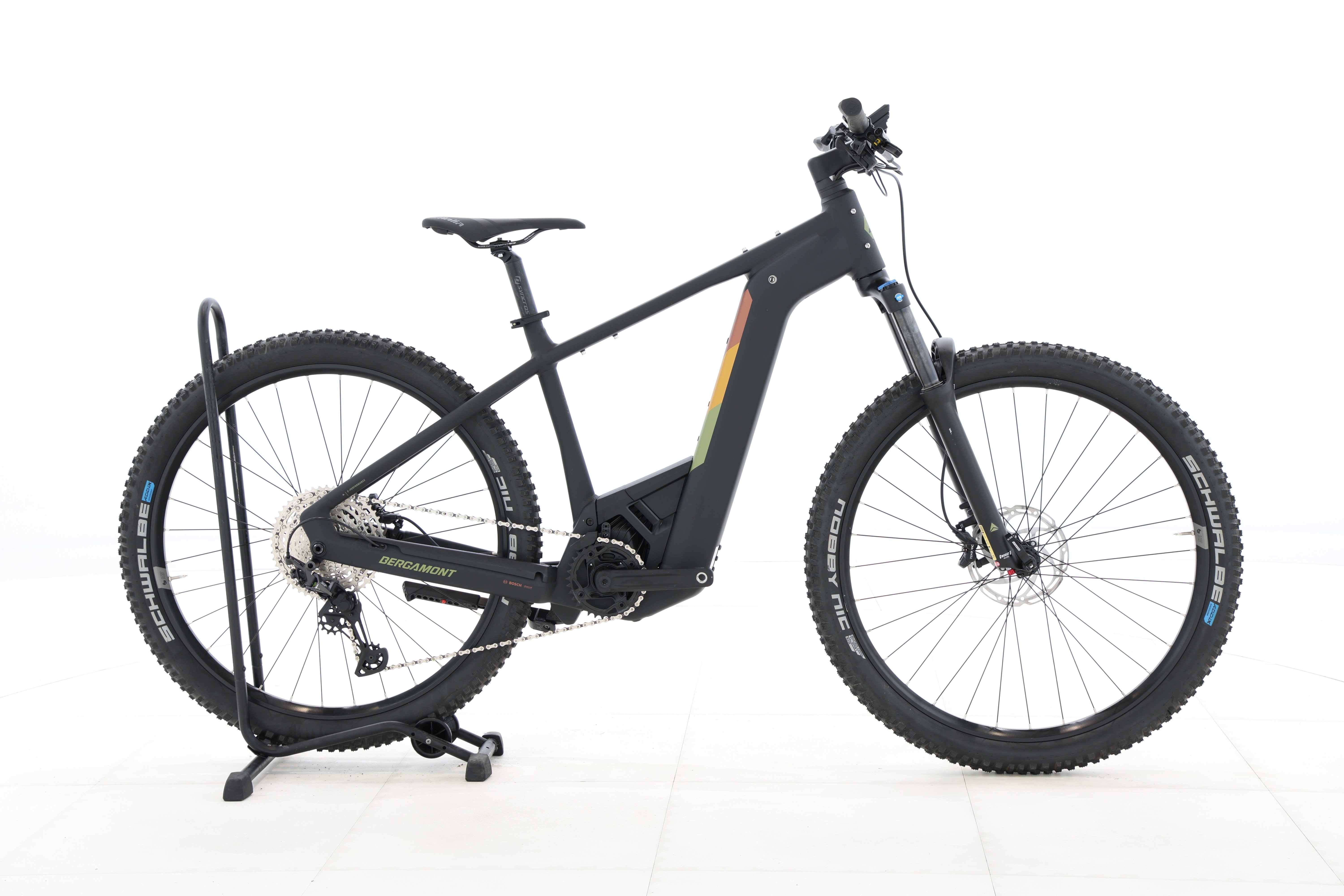 016b47b9-eee1-4879-814b-5c177af3db7a