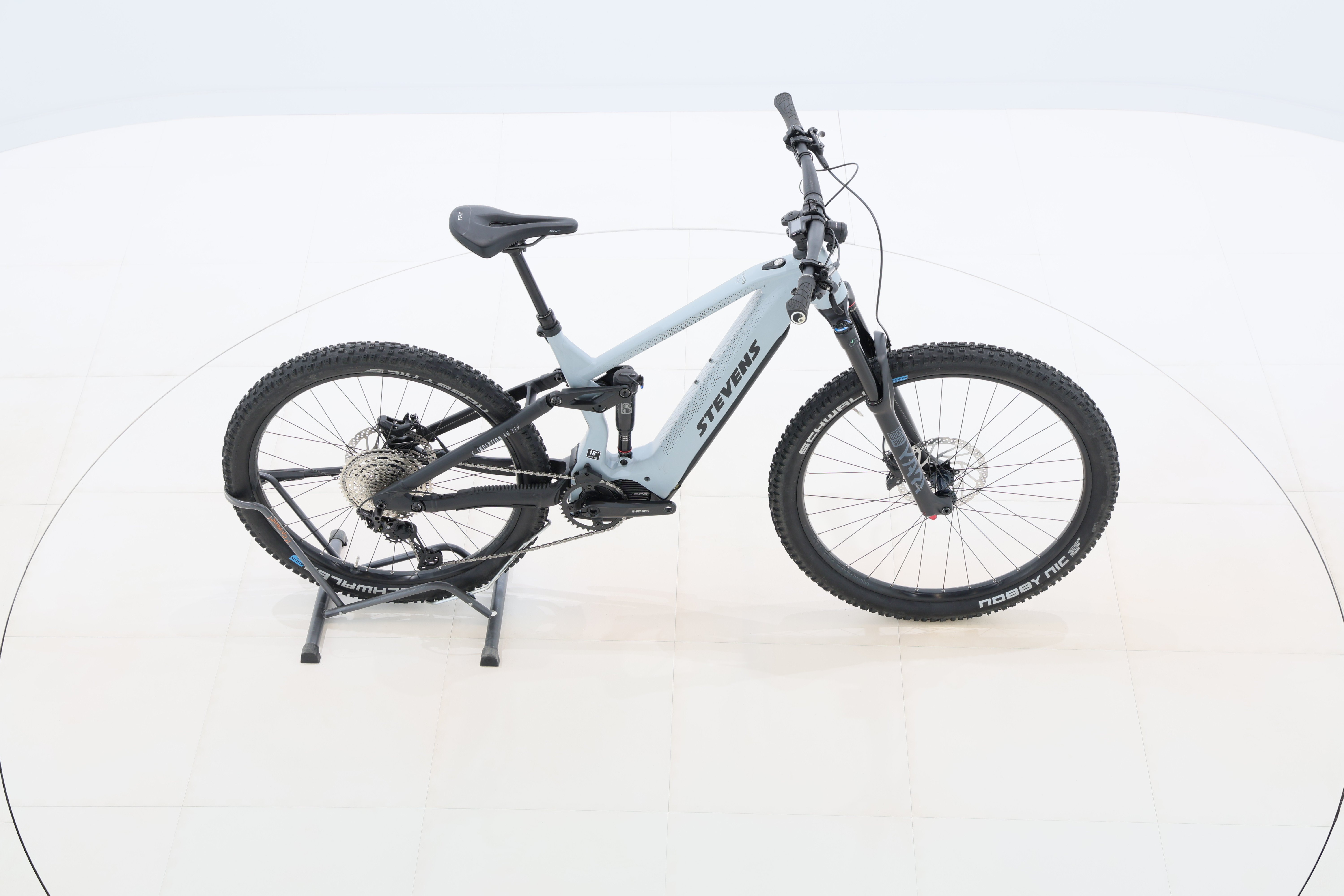 07084575-c108-4c9b-8df8-a72023dc1d1c