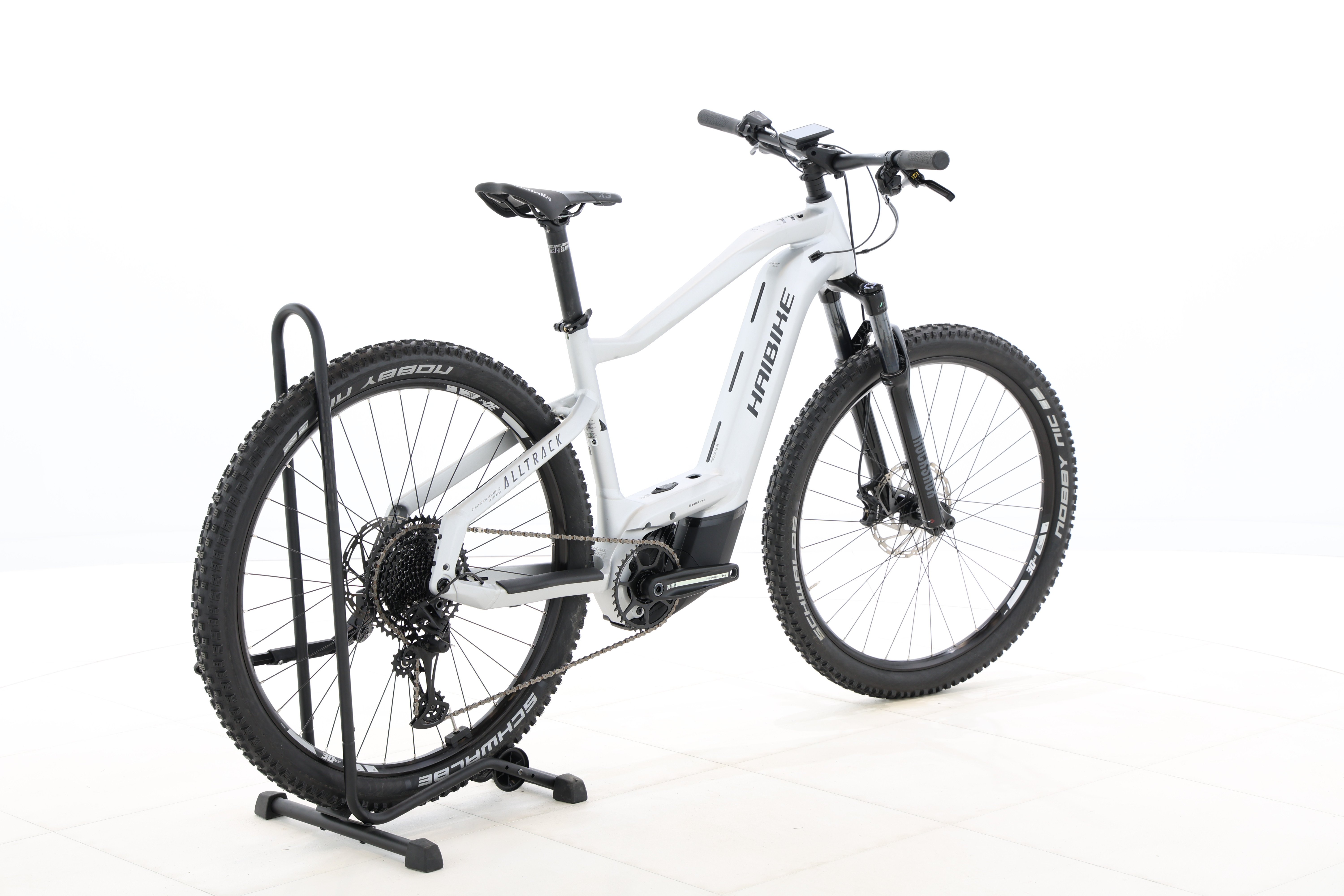 daacd42e-f3b9-43d3-976e-a0e51767083f