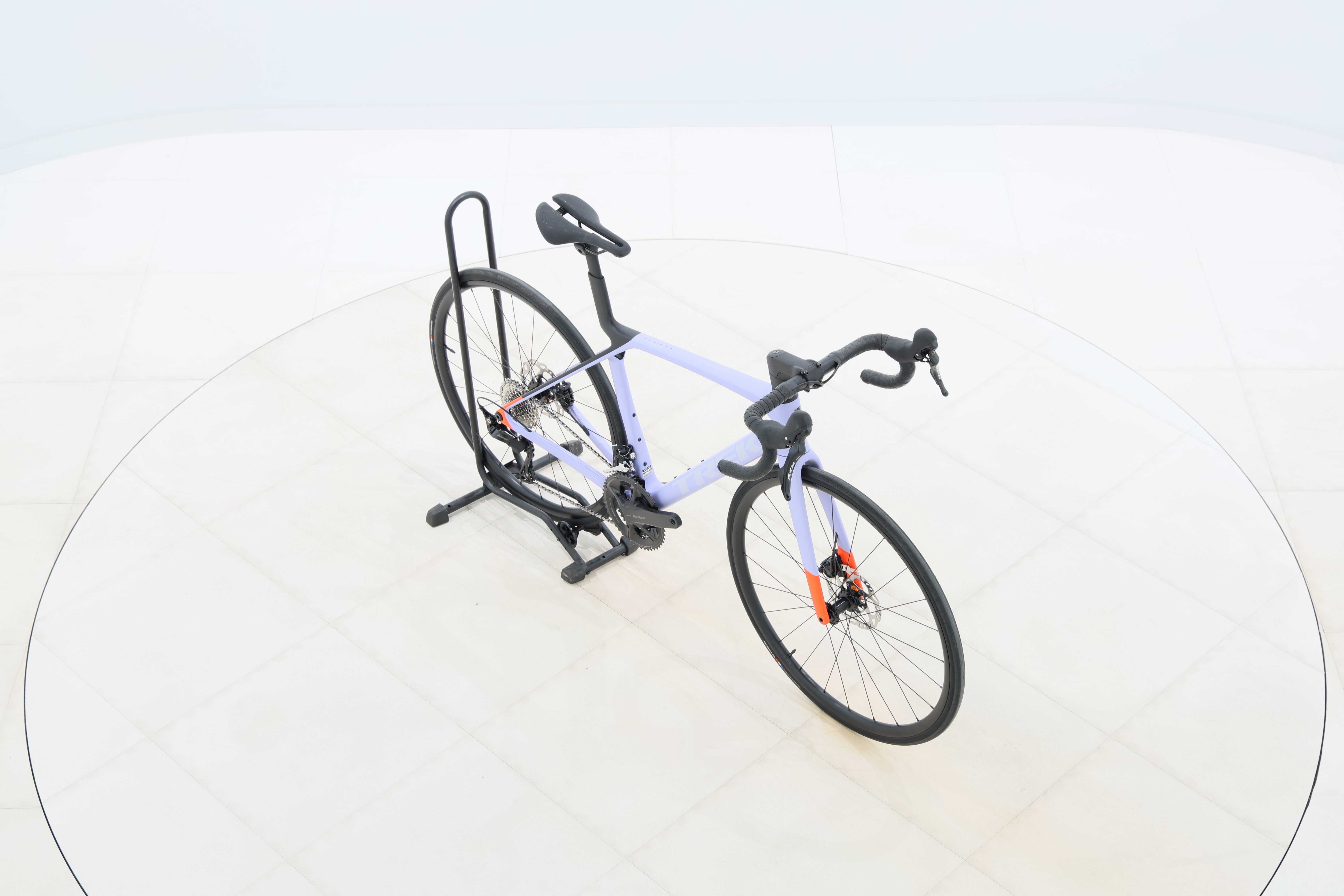 6fc694fa-b1d7-4651-af10-12c84860317a