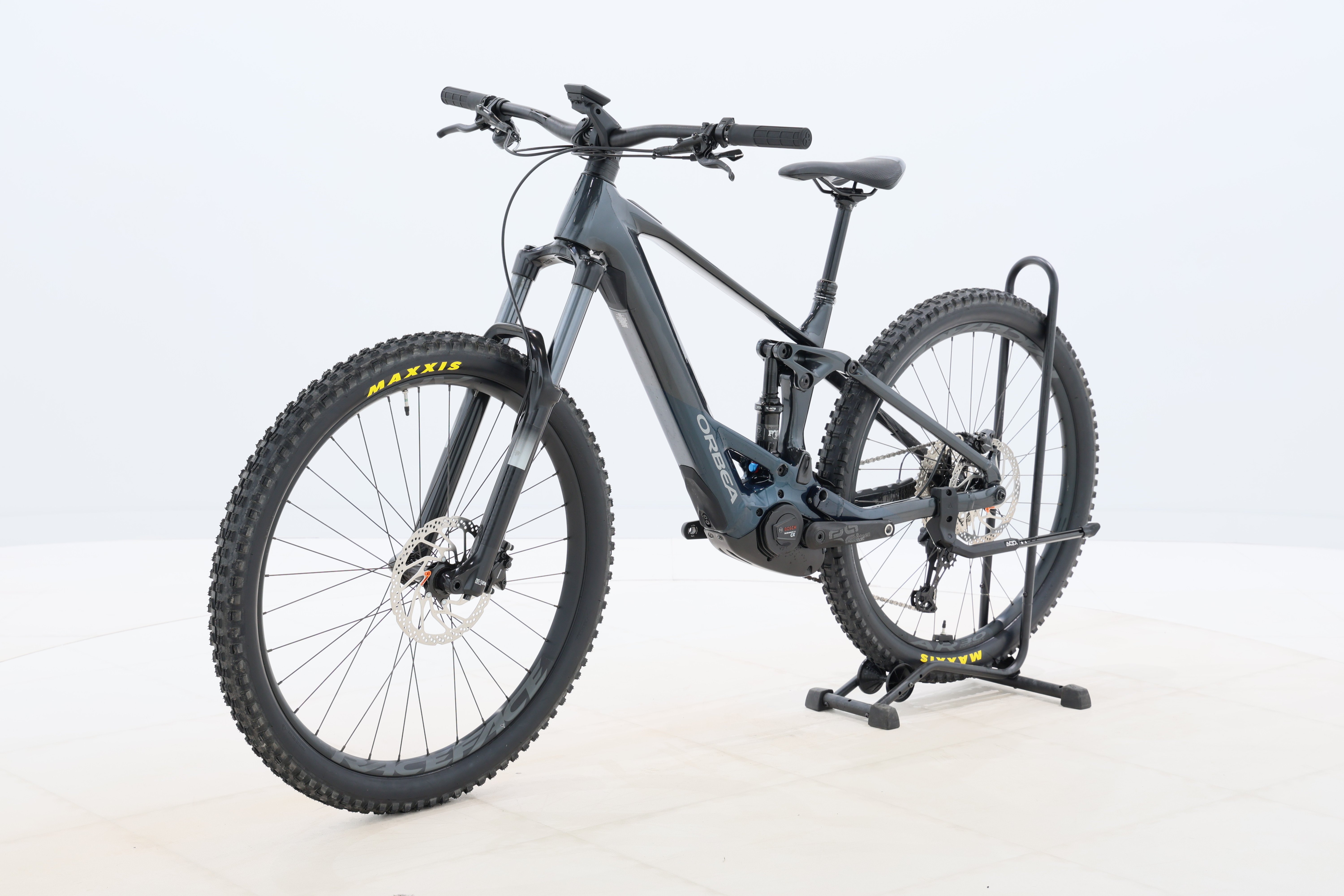 c9378459-a771-4f32-a150-ad0b7179f260