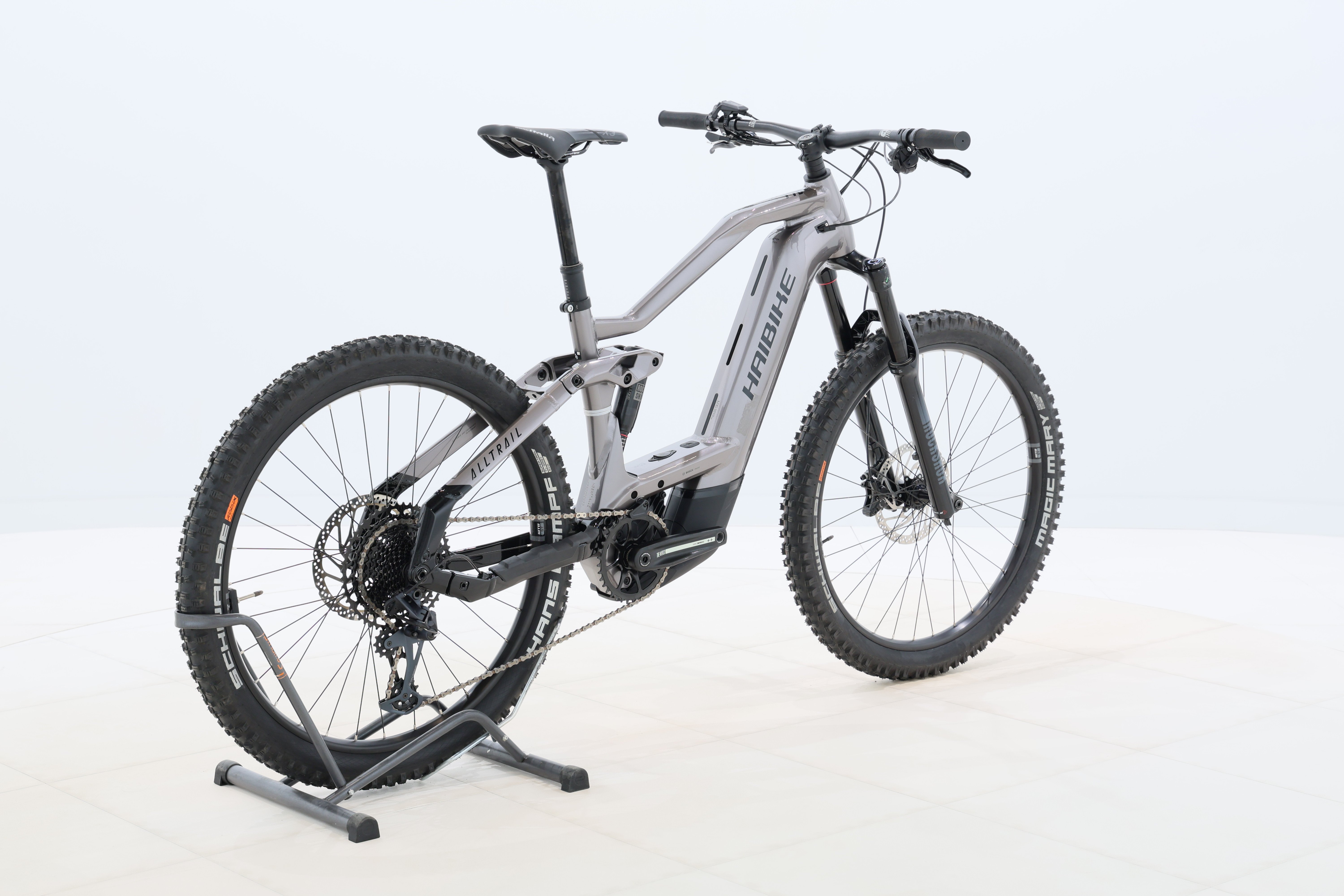 3037f76d-0e64-473b-be49-915f21865452