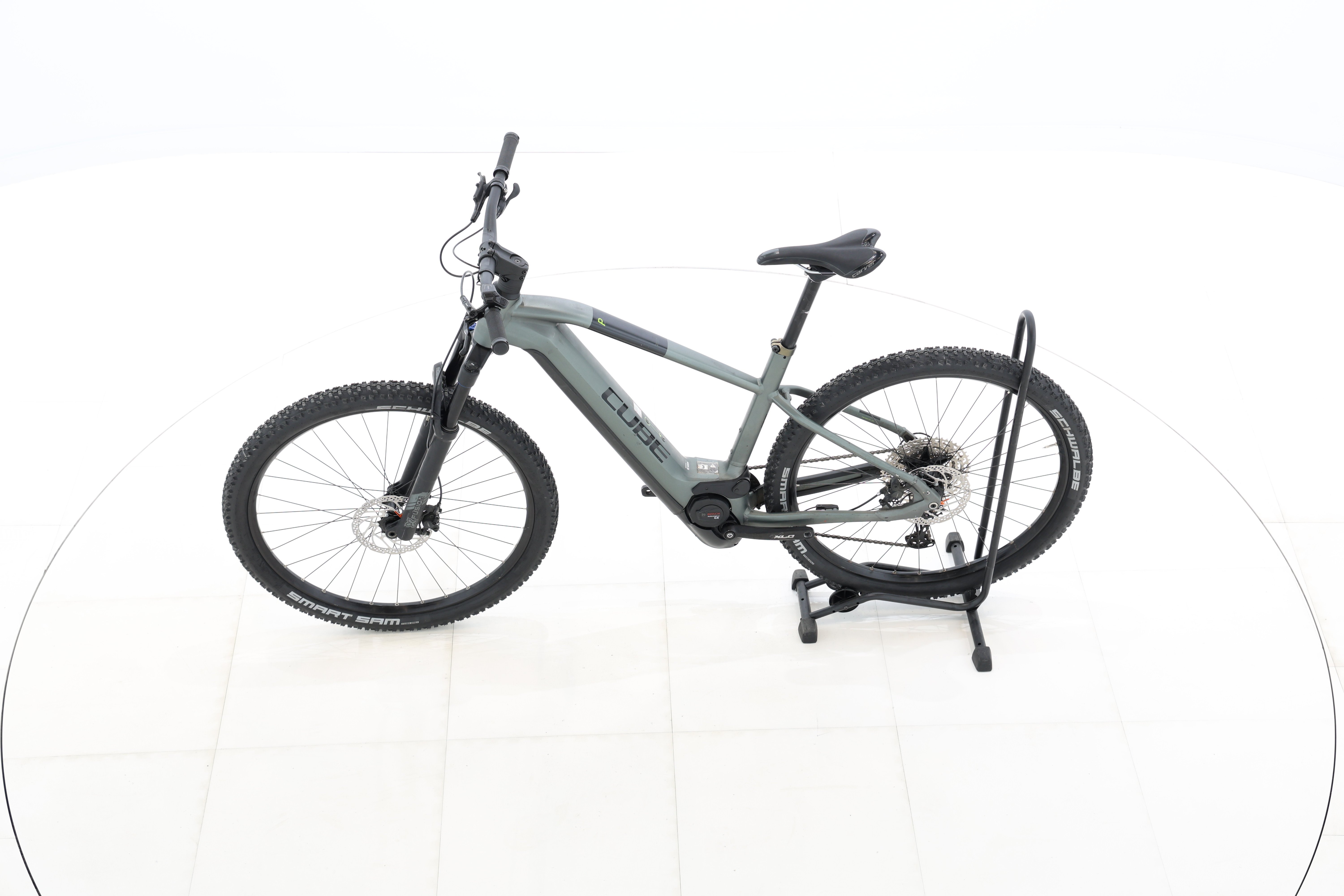 68304751-4b98-4903-b2ff-840e5a8e8999