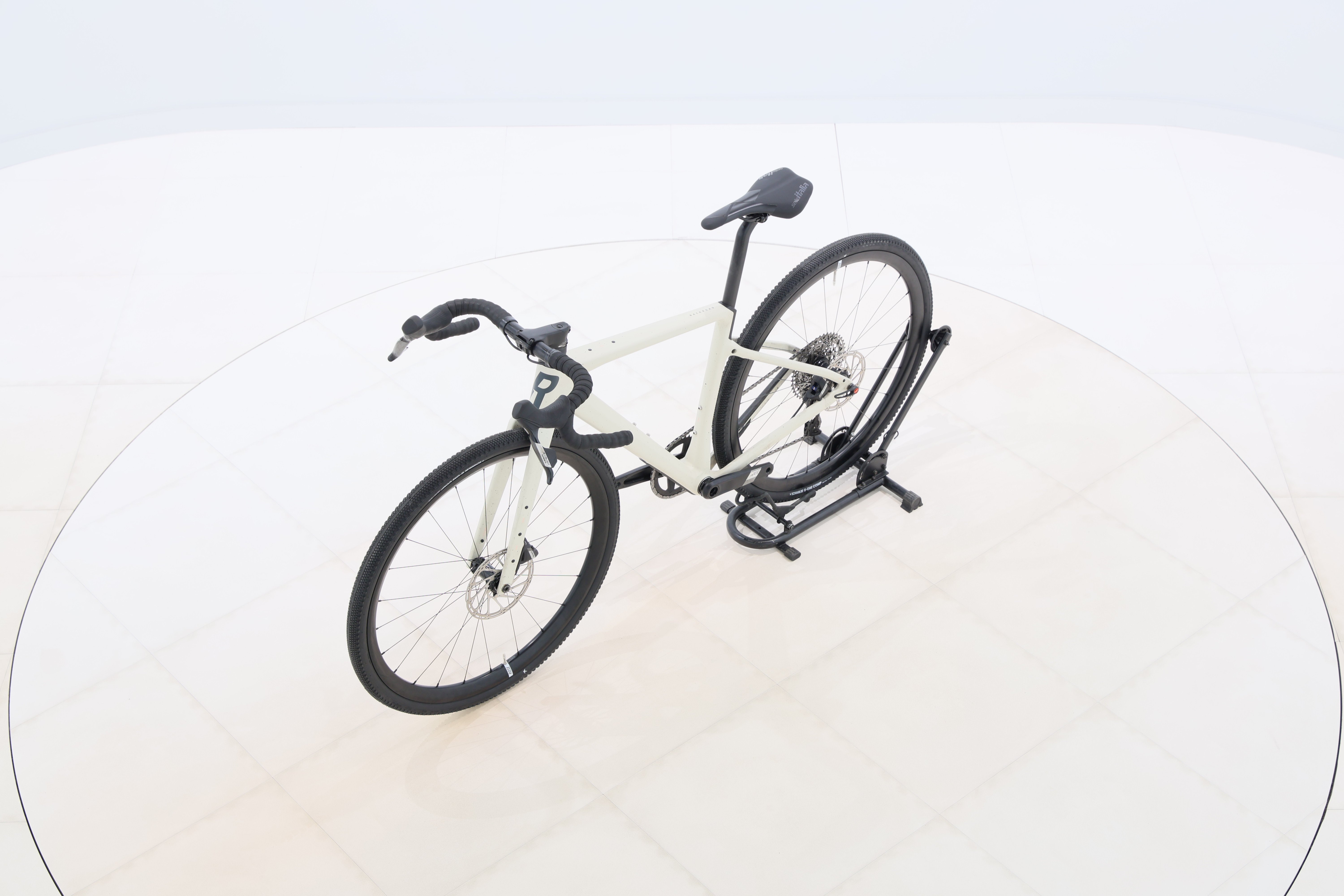 e906fe4d-cdbb-46fb-b360-43923e8cb7fa