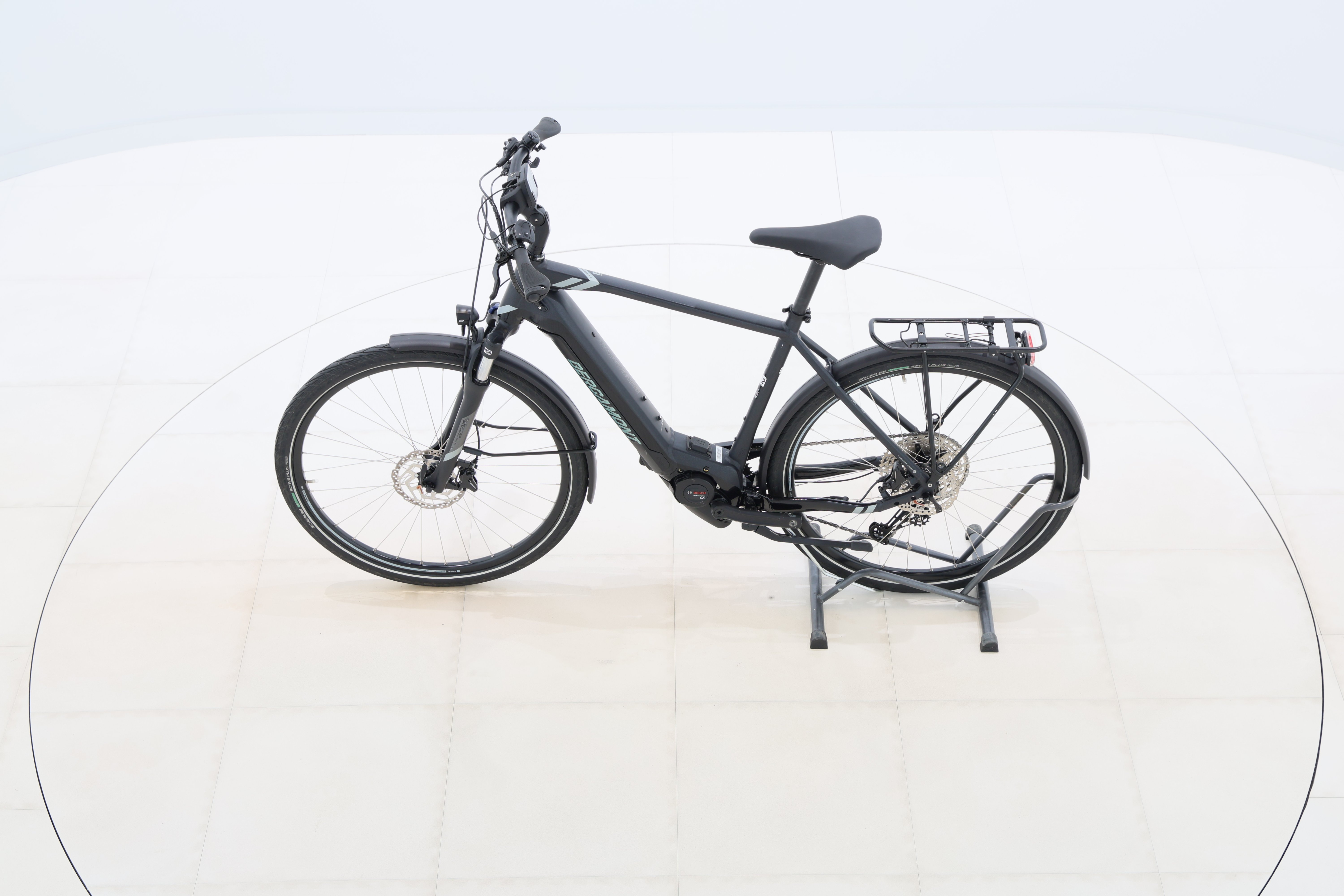 e194870f-dbfa-4d3c-8c22-9b550a45e6e3