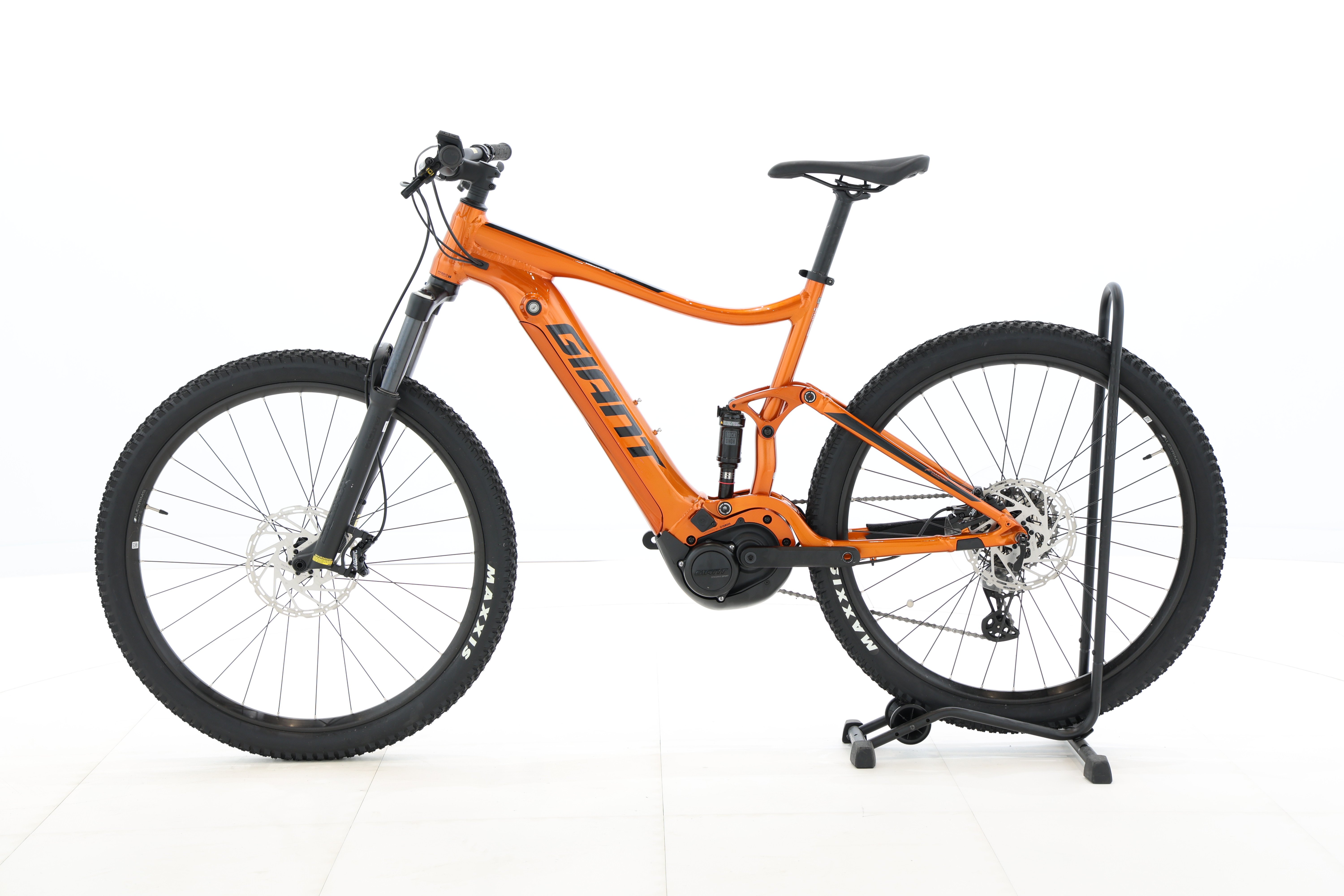 c720f06d-1041-4fd2-9d09-e26ebbb582a6