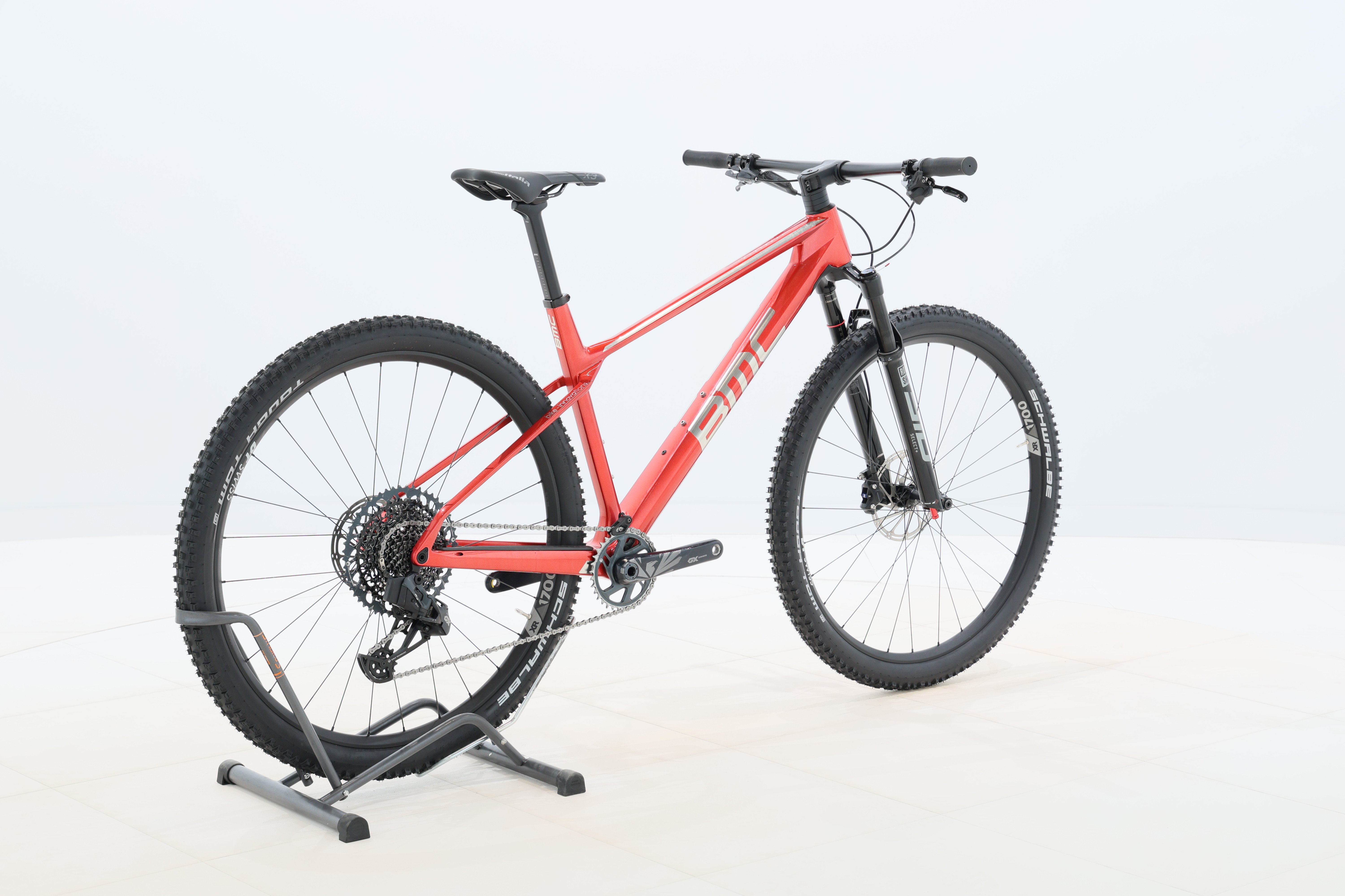 dbba7f77-6e88-41e5-b667-26f3b6a33869