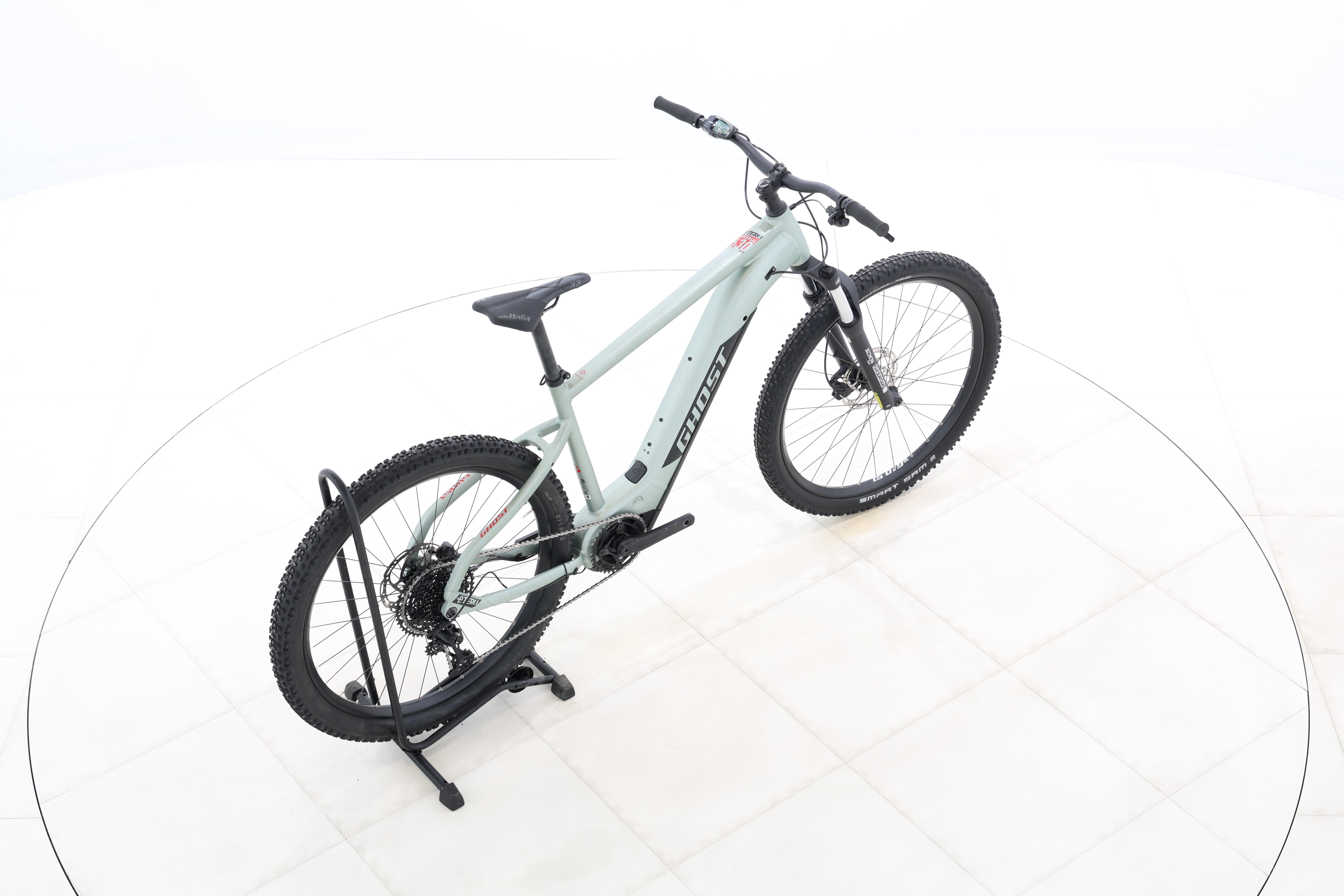 e70edd81-84d9-4875-a026-6564a6df6c50