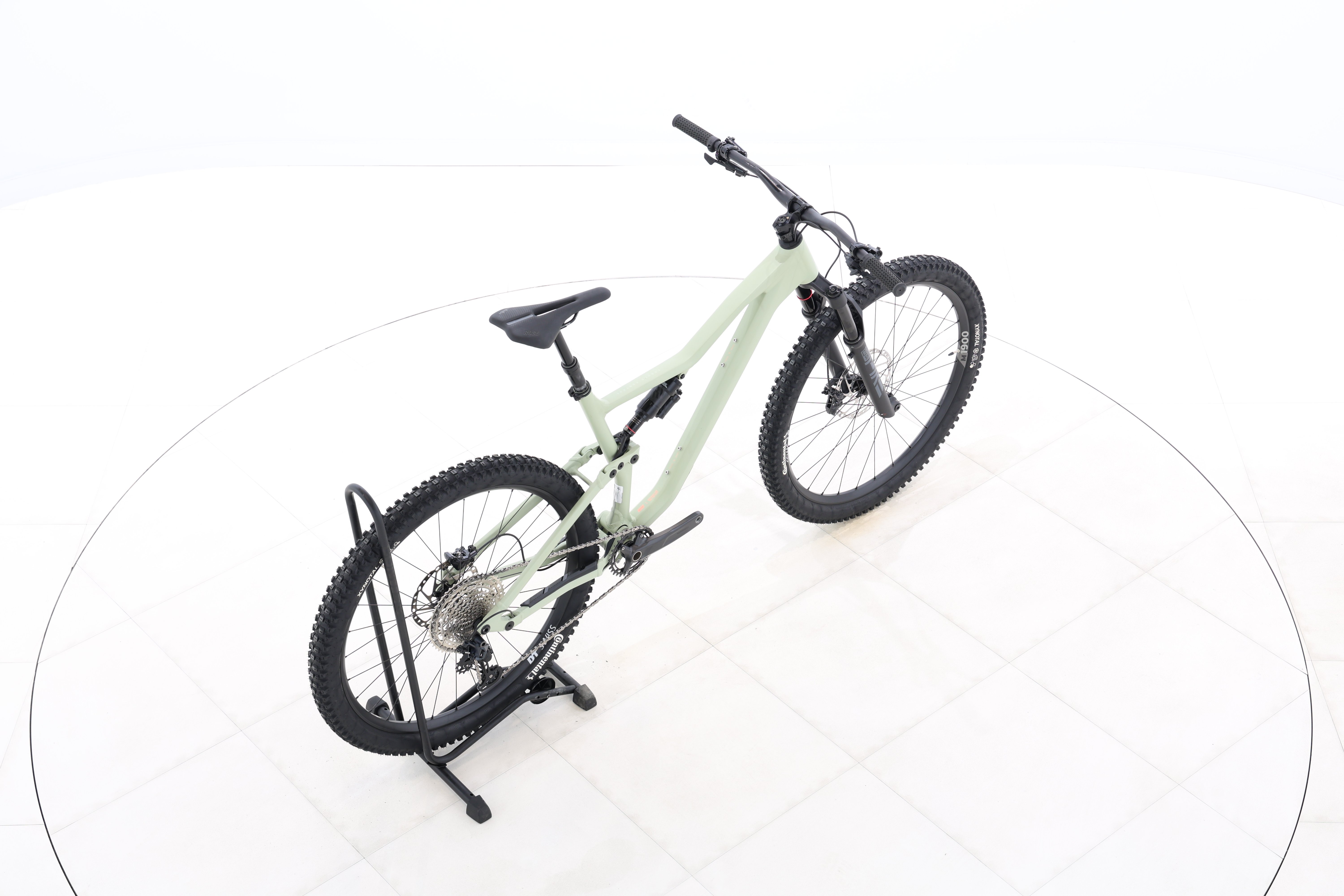 c57340e5-944d-406a-90d7-52ba019361dc