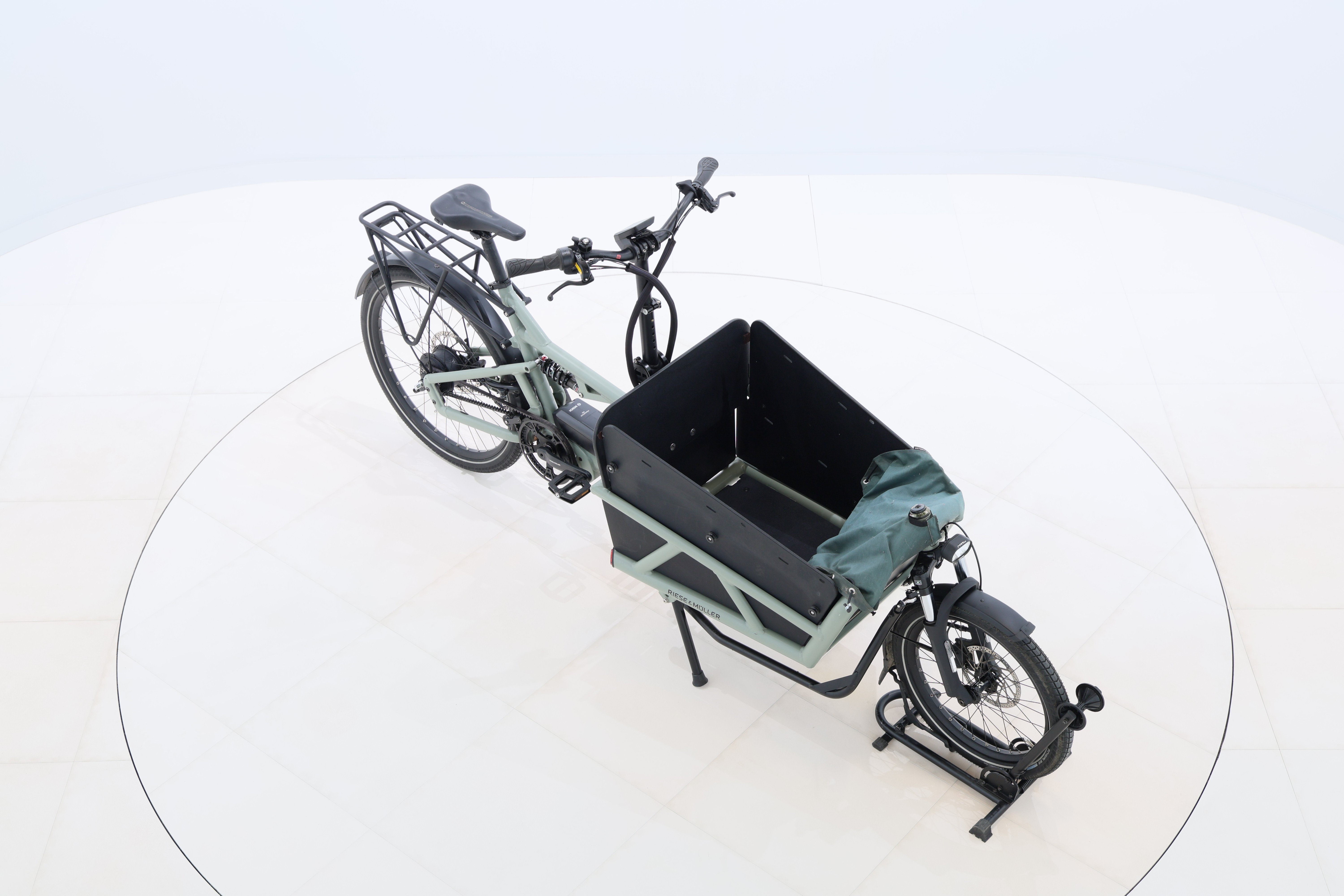 f1eef5a6-10c8-4425-9a5d-87e727683c61