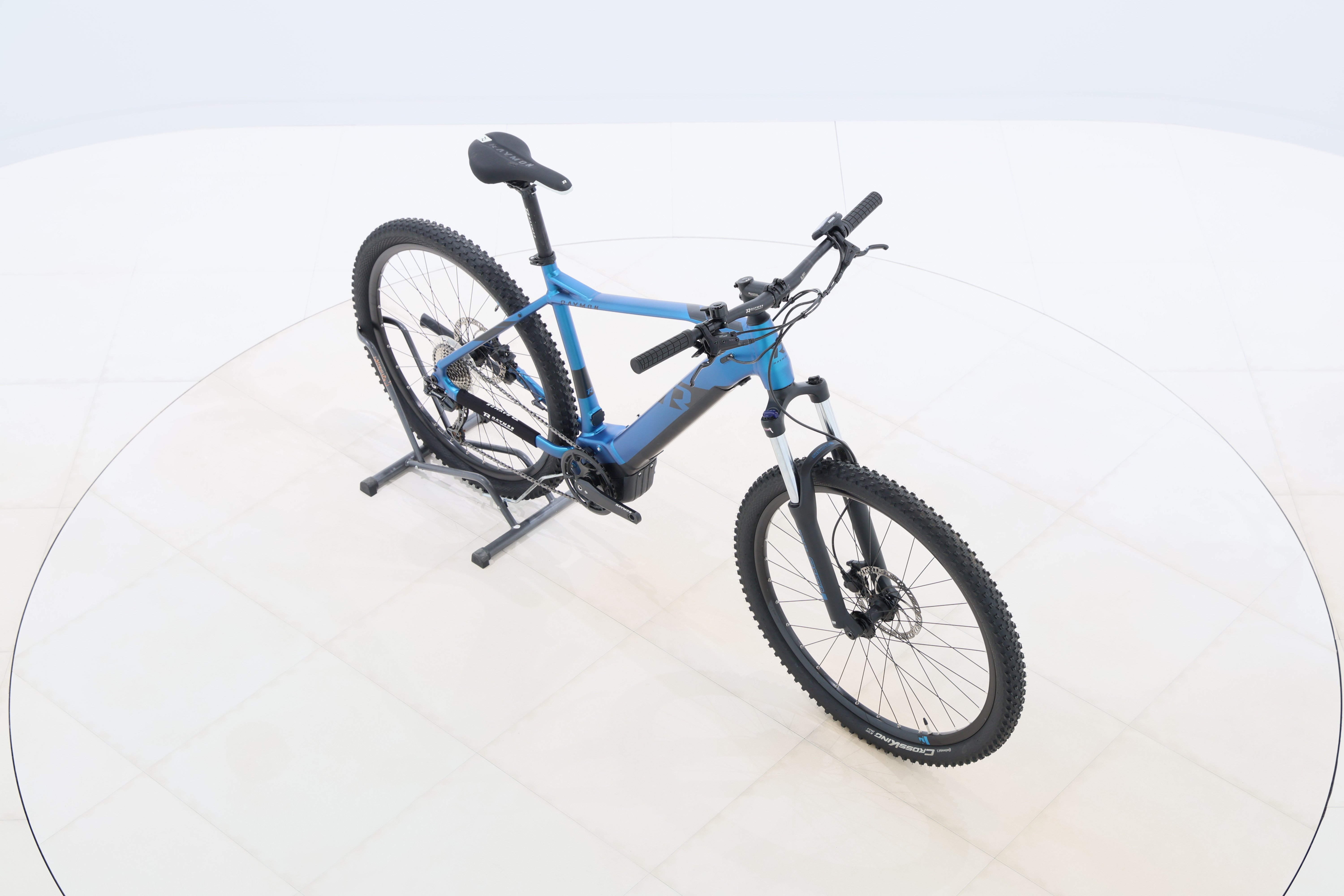 f2923389-5188-47f4-9046-759b29cd8de3