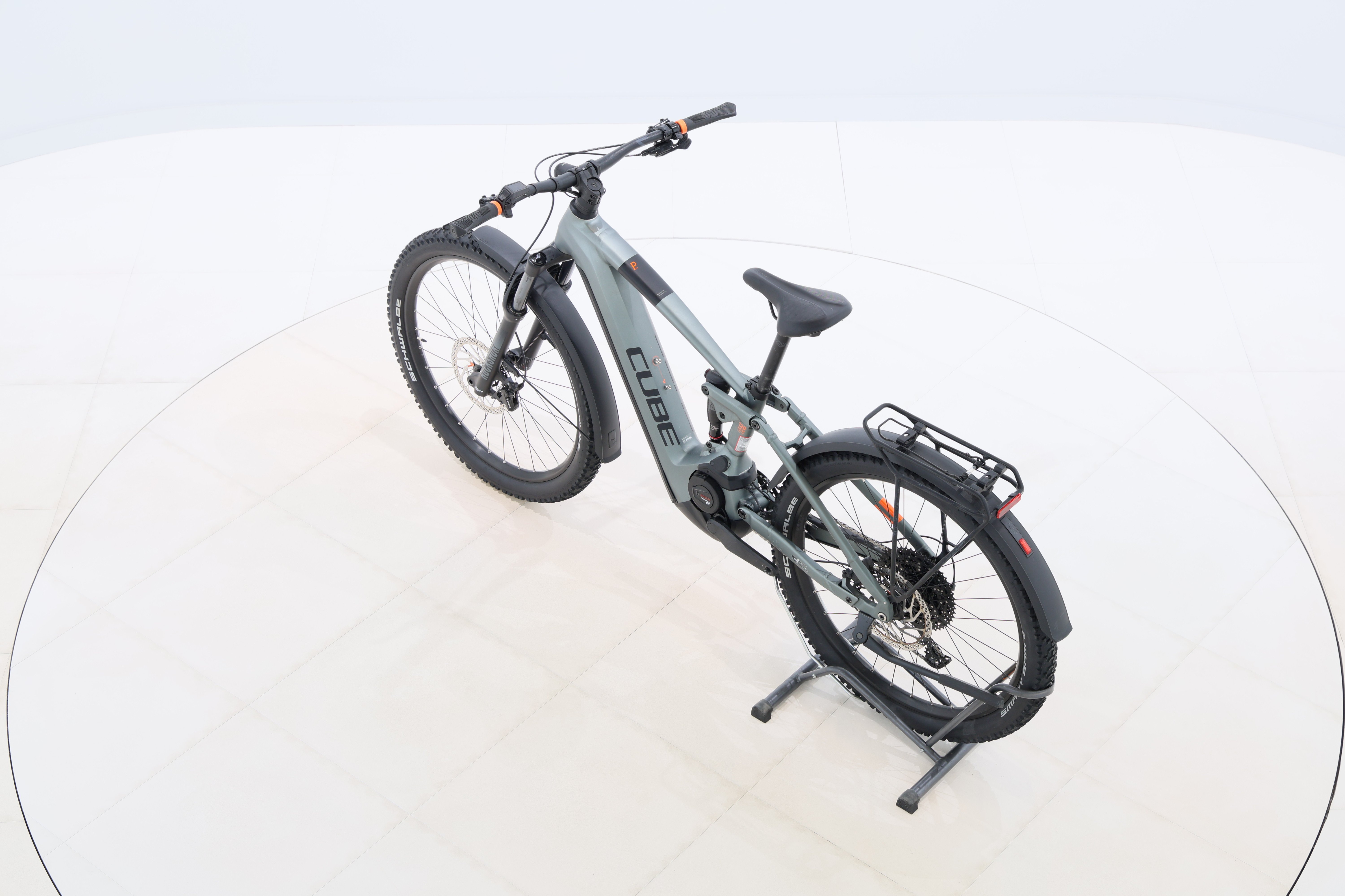 e0915232-c94d-4e50-b942-e7720eeabe33