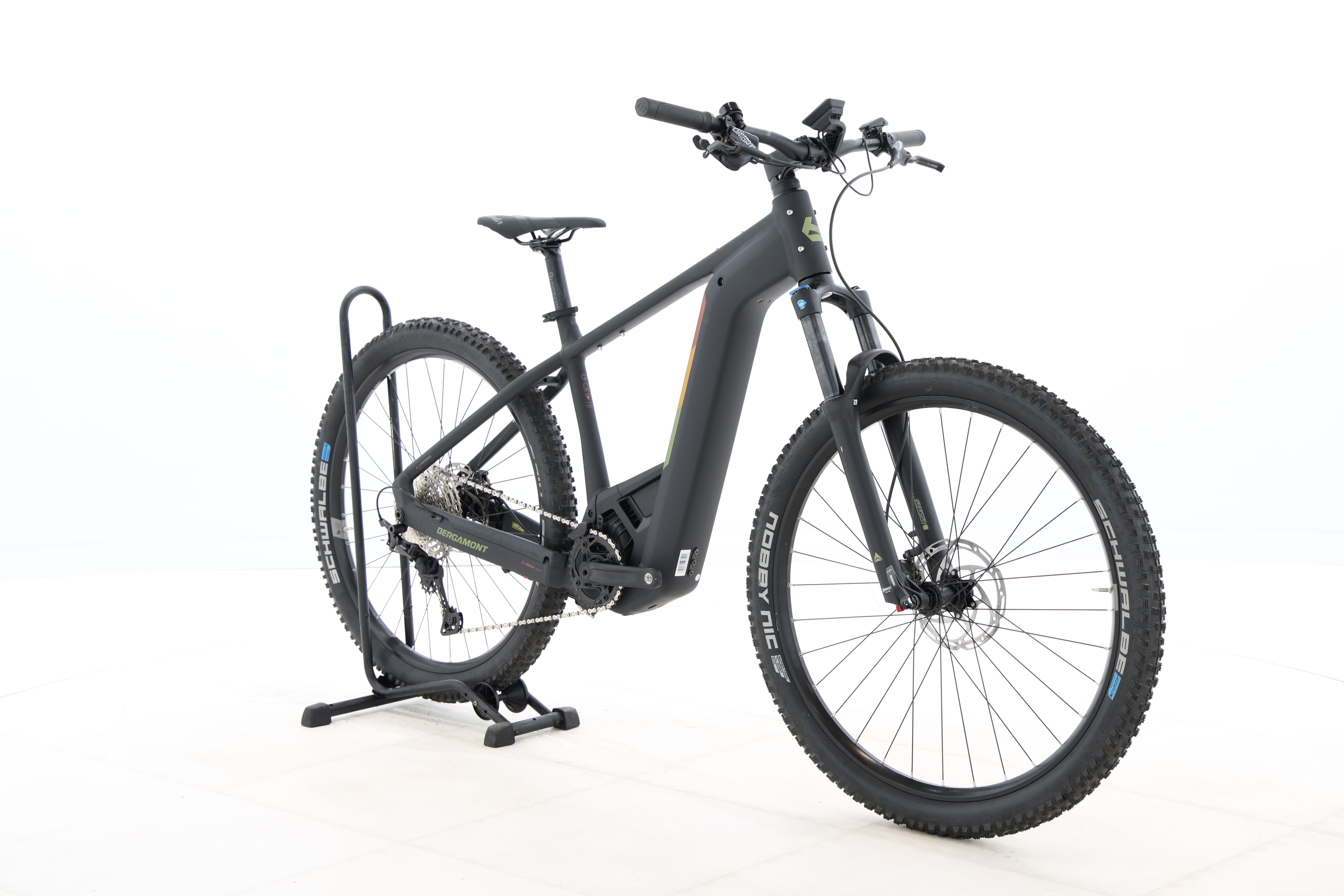 016b47b9-eee1-4879-814b-5c177af3db7a