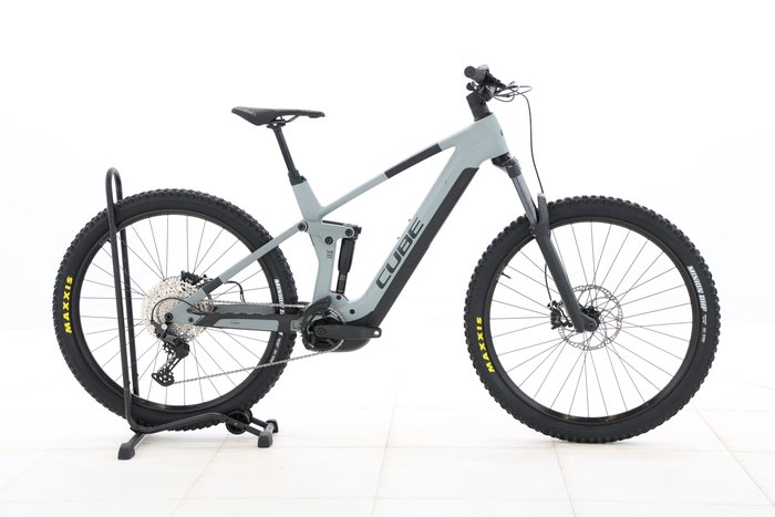 Cube STEREO HYBRID 140 HPC PRO 625 2023